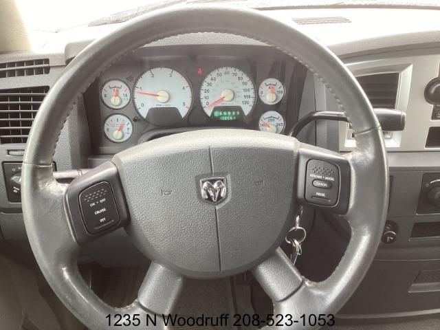 2007 GRAY /Medium Slate Gray Cloth Interior Dodge Ram 3500 SLT QUAD CAB LONGBED 4WD SRW (3D7MX38C57G) with an 5.9L L6 OHV 24V TURBO DIESEL engine, 4-Speed Automatic transmission, located at 1235 N Woodruff Ave., Idaho Falls, 83401, (208) 523-1053, 43.507172, -112.000488 - At Timberline Auto, finding a great deal on your next vehicle is always easy! Our experienced sales staff's goal is to help find you the right vehicle at the right price! Our knowledgeable finance department has options for almost any credit score. We offer extended service contract options to prote - Photo#24