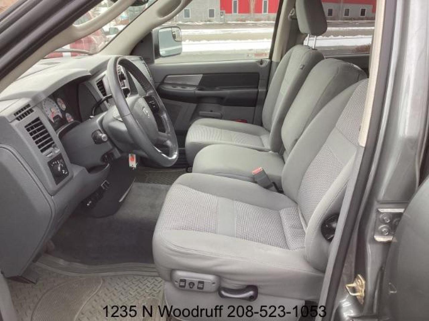 2007 GRAY /Medium Slate Gray Cloth Interior Dodge Ram 3500 SLT Quad Cab LWB 4WD DRW (3D7MX38C57G) with an 5.9L L6 OHV 24V TURBO DIESEL engine, 4-Speed Automatic transmission, located at 1235 N Woodruff Ave., Idaho Falls, 83401, (208) 523-1053, 43.507172, -112.000488 - At Timberline Auto, finding a great deal on your next vehicle is always easy! Our experienced sales staff's goal is to help find you the right vehicle at the right price! Our knowledgeable finance department has options for almost any credit score. We offer extended service contract options to prote - Photo#11