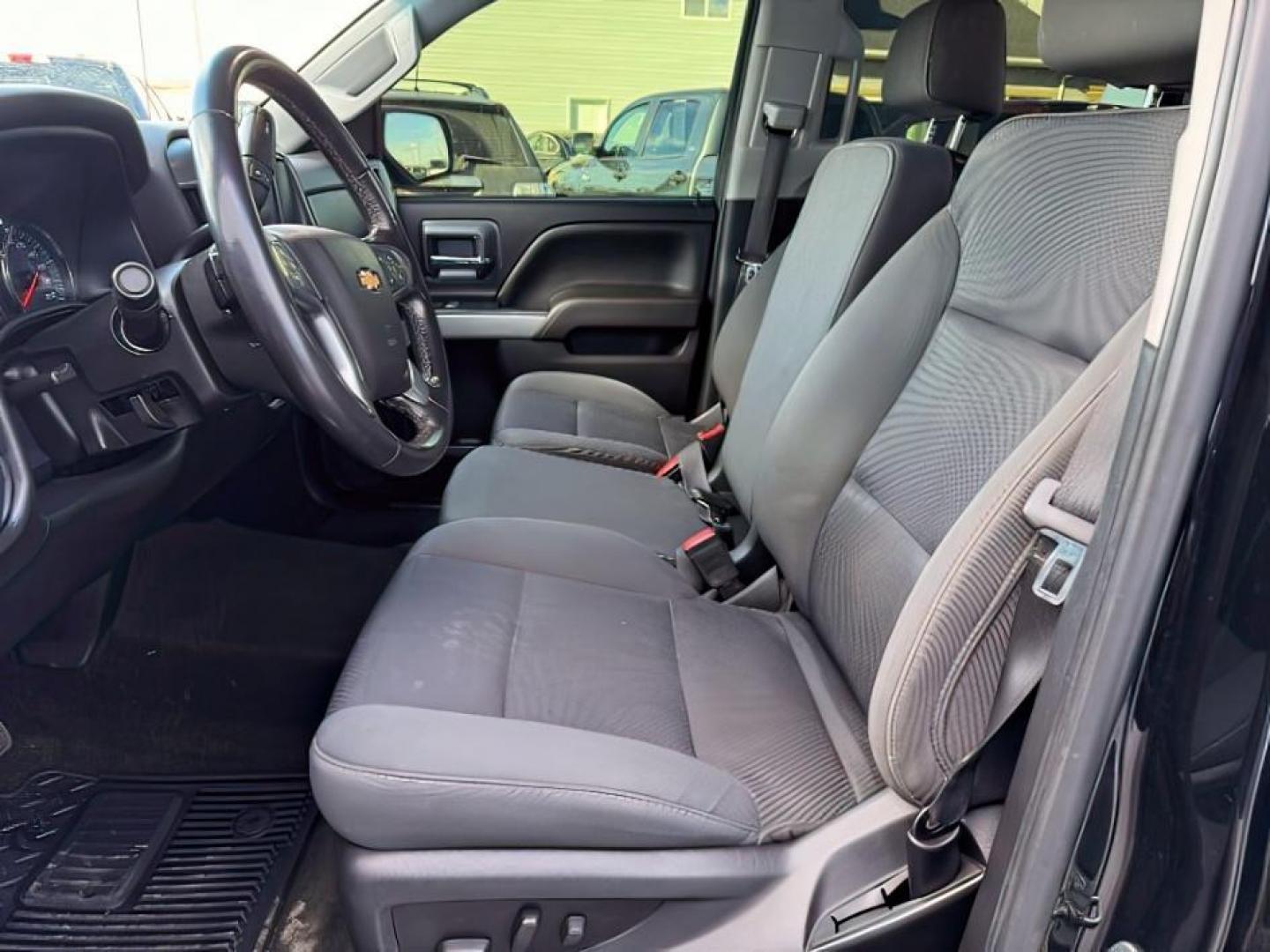 2018 Black /Jet Black, cloth Chevrolet Silverado 1500 LT Crew Cab 4WD (1GCUKREC0JF) with an 5.3L V8 OHV 16V engine, 6-Speed Automatic transmission, located at 1235 N Woodruff Ave., Idaho Falls, 83401, (208) 523-1053, 43.507172, -112.000488 - At Timberline Auto, finding a great deal on your next vehicle is always easy! Our experienced sales staff's goal is to help find you the right vehicle at the right price! Our knowledgeable finance department has options for almost any credit score. We offer extended service contract options to prote - Photo#25