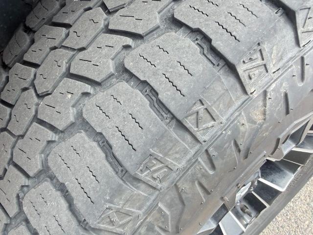 2018 TAN /Black, cloth Jeep Wrangler JK Unlimited Rubicon 4WD (1C4BJWFG4JL) with an 3.6L V6 DOHC 24V FFV engine, 6-Speed Automatic transmission, located at 1235 N Woodruff Ave., Idaho Falls, 83401, (208) 523-1053, 43.507172, -112.000488 - At Timberline Auto, finding a great deal on your next vehicle is always easy! Our experienced sales staff goal is to help find you the right vehicle at the right price! Our knowledgeable finance department has options for almost any credit score. We offer extended service contract options to prot- Photo#10