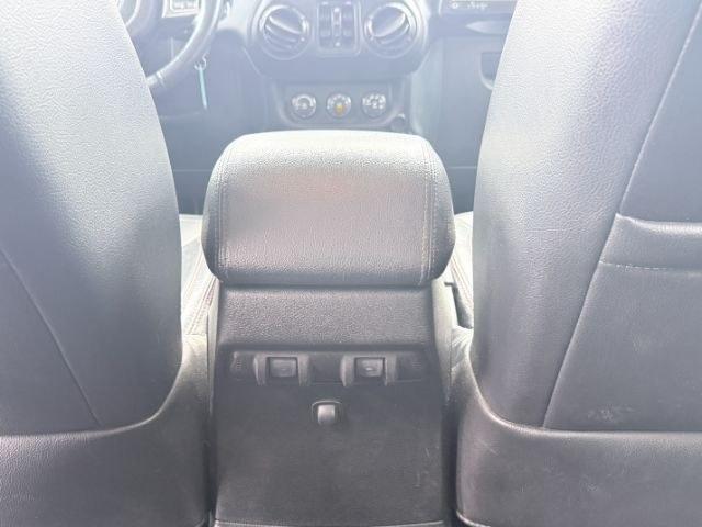 2018 TAN /Black, cloth Jeep Wrangler JK Unlimited Rubicon 4WD (1C4BJWFG4JL) with an 3.6L V6 DOHC 24V FFV engine, 6-Speed Automatic transmission, located at 1235 N Woodruff Ave., Idaho Falls, 83401, (208) 523-1053, 43.507172, -112.000488 - At Timberline Auto, finding a great deal on your next vehicle is always easy! Our experienced sales staff goal is to help find you the right vehicle at the right price! Our knowledgeable finance department has options for almost any credit score. We offer extended service contract options to prot- Photo#24