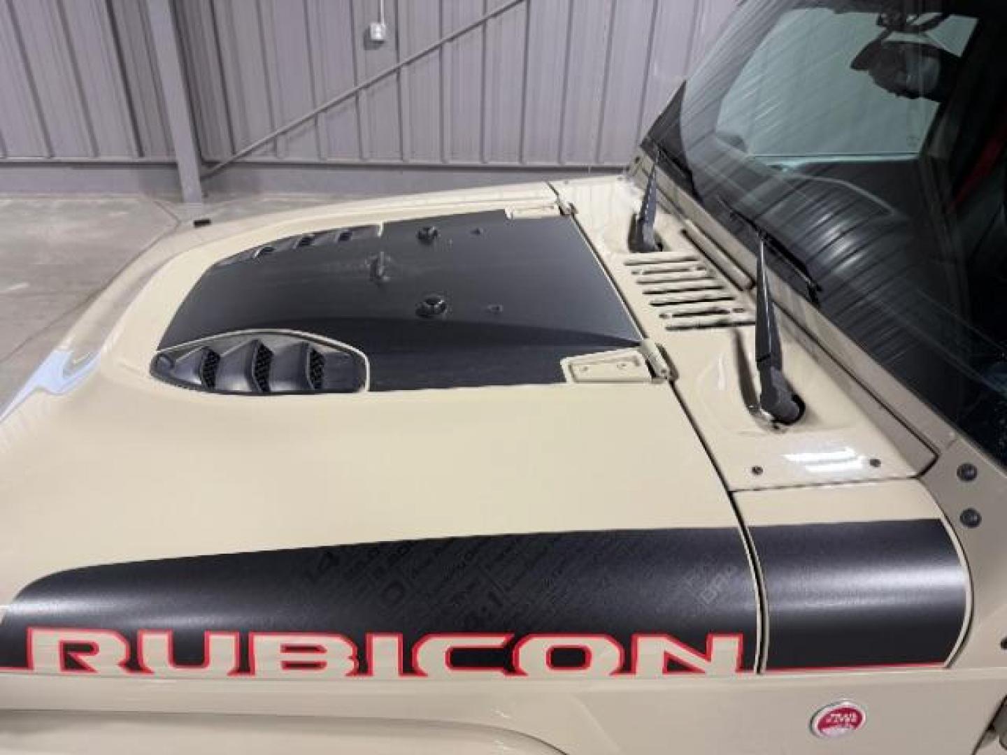 2018 TAN /Black, leather Jeep Wrangler JK Unlimited Rubicon 4WD (1C4BJWFG4JL) with an 3.6L V6 DOHC 24V FFV engine, 6-Speed Automatic transmission, located at 1235 N Woodruff Ave., Idaho Falls, 83401, (208) 523-1053, 43.507172, -112.000488 - At Timberline Auto, finding a great deal on your next vehicle is always easy! Our experienced sales staff's goal is to help find you the right vehicle at the right price! Our knowledgeable finance department has options for almost any credit score. We offer extended service contract options to prote - Photo#8