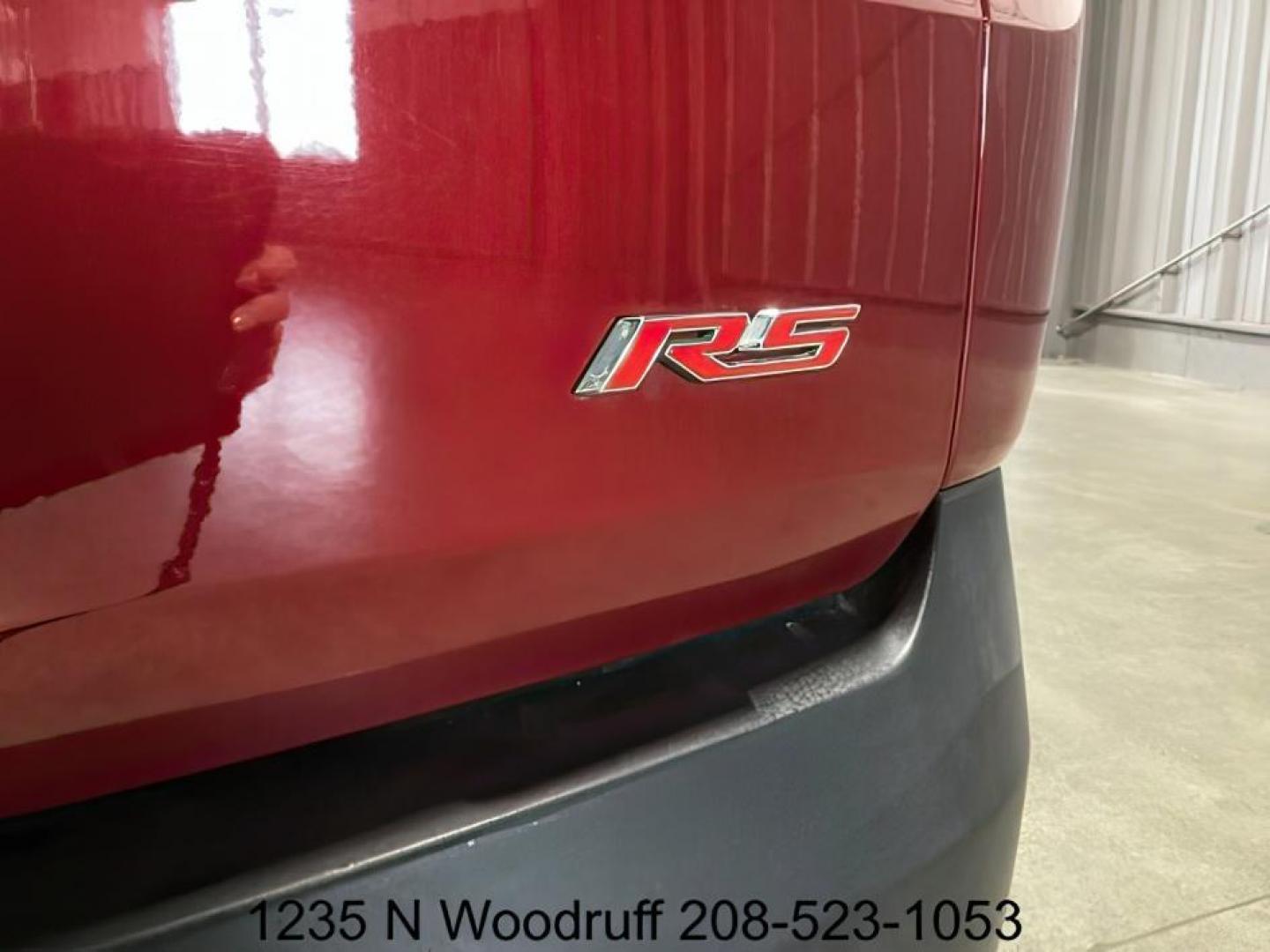 2019 Cajun Red Tintcoat /Jet Black, leather Chevrolet Traverse Premier AWD (1GNEVJKW6KJ) with an 3.6L V6 DOHC 24V engine, 9-Speed Automatic transmission, located at 1235 N Woodruff Ave., Idaho Falls, 83401, (208) 523-1053, 43.507172, -112.000488 - At Timberline Auto, finding a great deal on your next vehicle is always easy! Our experienced sales staff's goal is to help find you the right vehicle at the right price! Our knowledgeable finance department has options for almost any credit score. We offer extended service contract options to prote - Photo#7