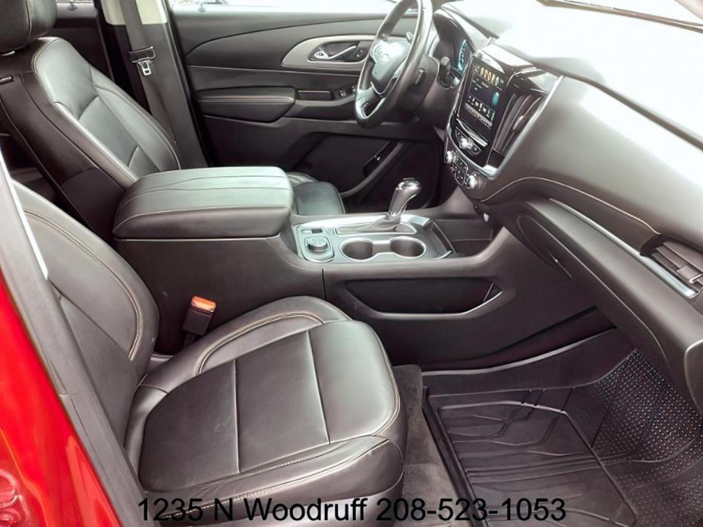 2019 Cajun Red Tintcoat /Jet Black, leather Chevrolet Traverse Premier AWD (1GNEVJKW6KJ) with an 3.6L V6 DOHC 24V engine, 9-Speed Automatic transmission, located at 1235 N Woodruff Ave., Idaho Falls, 83401, (208) 523-1053, 43.507172, -112.000488 - At Timberline Auto, finding a great deal on your next vehicle is always easy! Our experienced sales staff's goal is to help find you the right vehicle at the right price! Our knowledgeable finance department has options for almost any credit score. We offer extended service contract options to prote - Photo#14