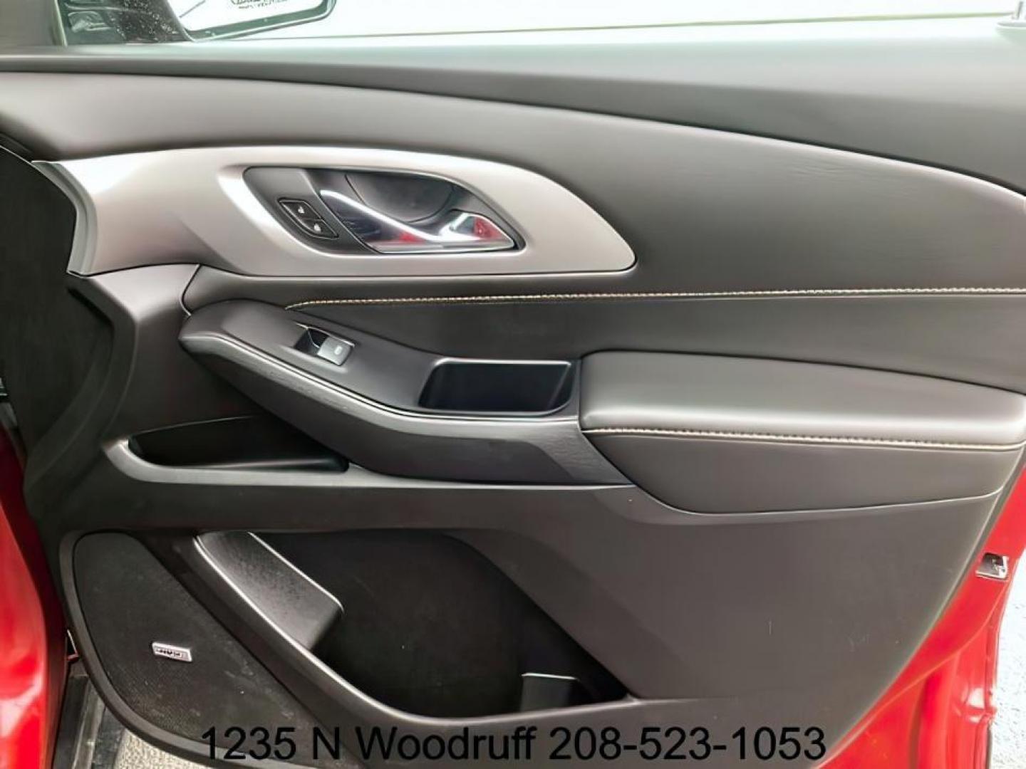 2019 Cajun Red Tintcoat /Jet Black, leather Chevrolet Traverse Premier AWD (1GNEVJKW6KJ) with an 3.6L V6 DOHC 24V engine, 9-Speed Automatic transmission, located at 1235 N Woodruff Ave., Idaho Falls, 83401, (208) 523-1053, 43.507172, -112.000488 - At Timberline Auto, finding a great deal on your next vehicle is always easy! Our experienced sales staff's goal is to help find you the right vehicle at the right price! Our knowledgeable finance department has options for almost any credit score. We offer extended service contract options to prote - Photo#17