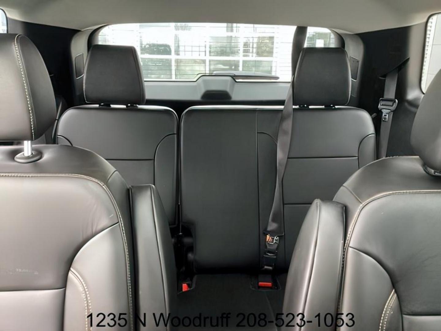 2019 Cajun Red Tintcoat /Jet Black, leather Chevrolet Traverse Premier AWD (1GNEVJKW6KJ) with an 3.6L V6 DOHC 24V engine, 9-Speed Automatic transmission, located at 1235 N Woodruff Ave., Idaho Falls, 83401, (208) 523-1053, 43.507172, -112.000488 - At Timberline Auto, finding a great deal on your next vehicle is always easy! Our experienced sales staff's goal is to help find you the right vehicle at the right price! Our knowledgeable finance department has options for almost any credit score. We offer extended service contract options to prote - Photo#28