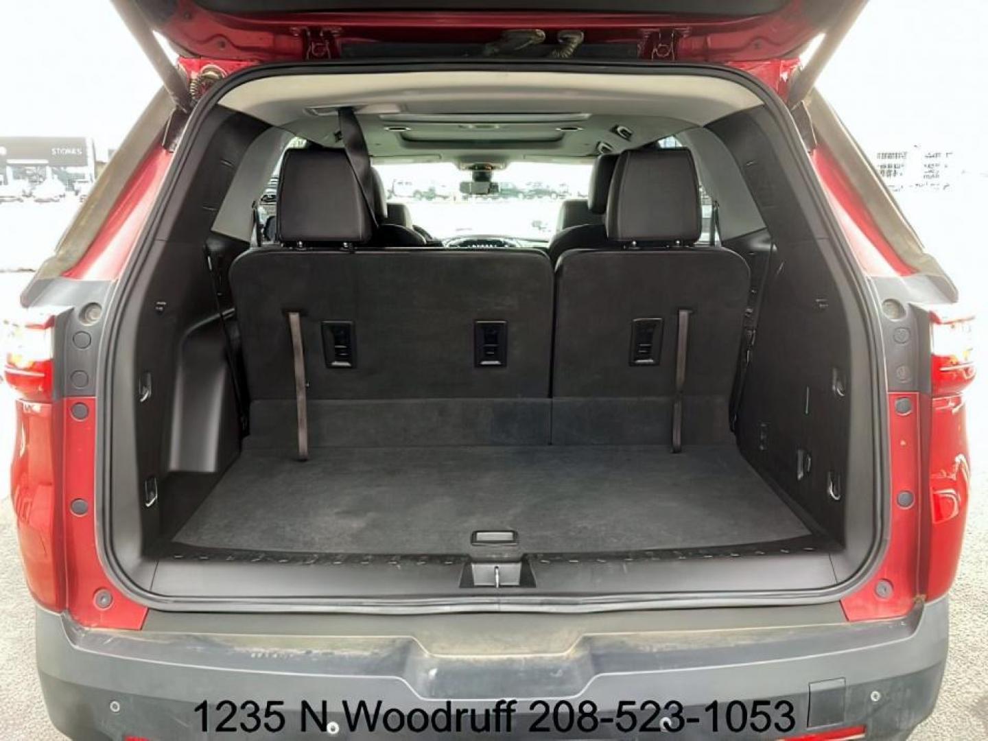 2019 Cajun Red Tintcoat /Jet Black, leather Chevrolet Traverse Premier AWD (1GNEVJKW6KJ) with an 3.6L V6 DOHC 24V engine, 9-Speed Automatic transmission, located at 1235 N Woodruff Ave., Idaho Falls, 83401, (208) 523-1053, 43.507172, -112.000488 - At Timberline Auto, finding a great deal on your next vehicle is always easy! Our experienced sales staff's goal is to help find you the right vehicle at the right price! Our knowledgeable finance department has options for almost any credit score. We offer extended service contract options to prote - Photo#29