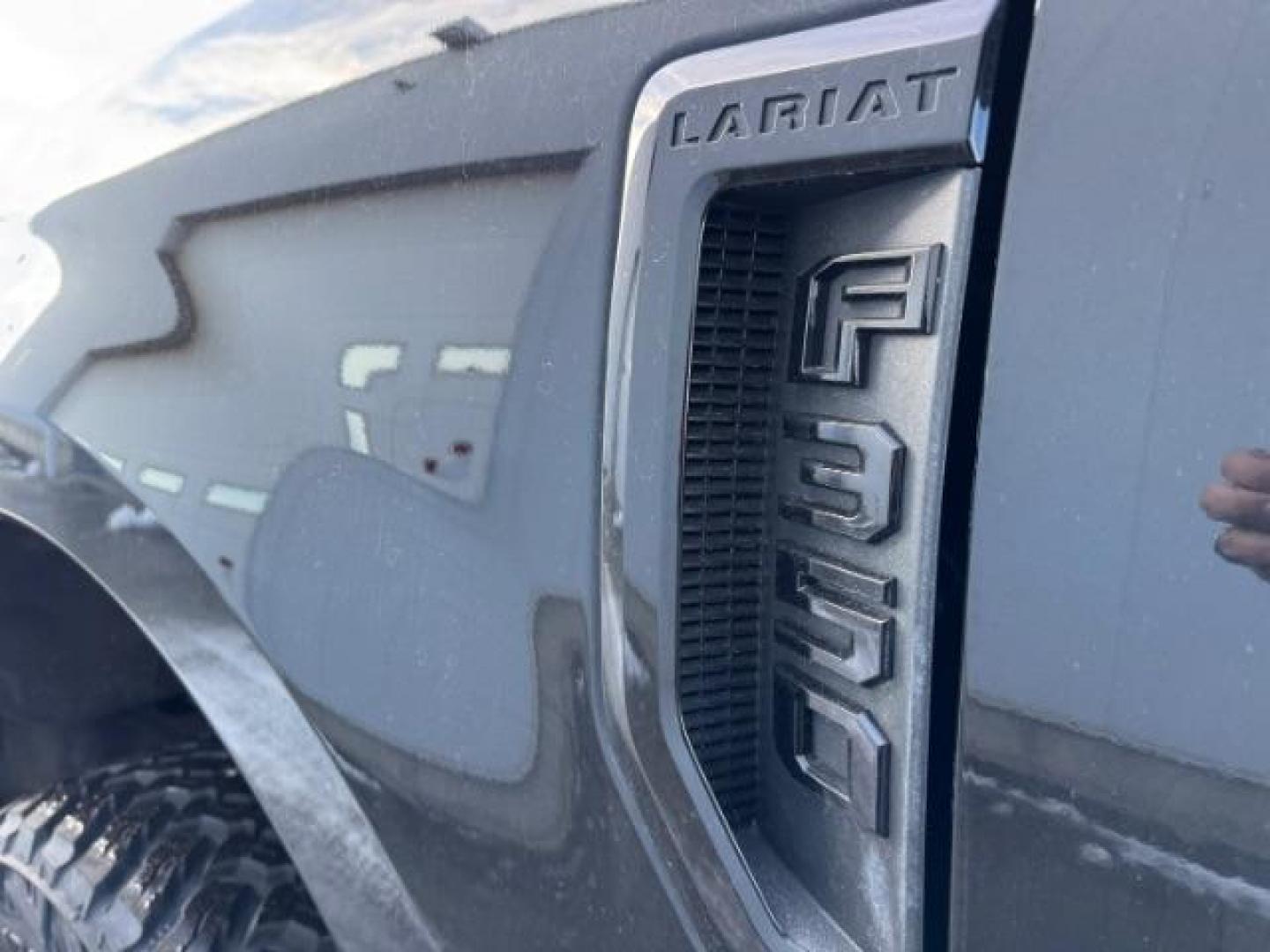 2019 Agate Black /Black, leather Ford F-350 SD Lariat Crew Cab Long Bed 4WD (1FT8W3BT2KE) with an 6.7L V8 OHV 16V DIESEL engine, 6-Speed Automatic transmission, located at 1235 N Woodruff Ave., Idaho Falls, 83401, (208) 523-1053, 43.507172, -112.000488 - At Timberline Auto, finding a great deal on your next vehicle is always easy! Our experienced sales staff's goal is to help find you the right vehicle at the right price! Our knowledgeable finance department has options for almost any credit score. We offer extended service contract options to prote - Photo#7