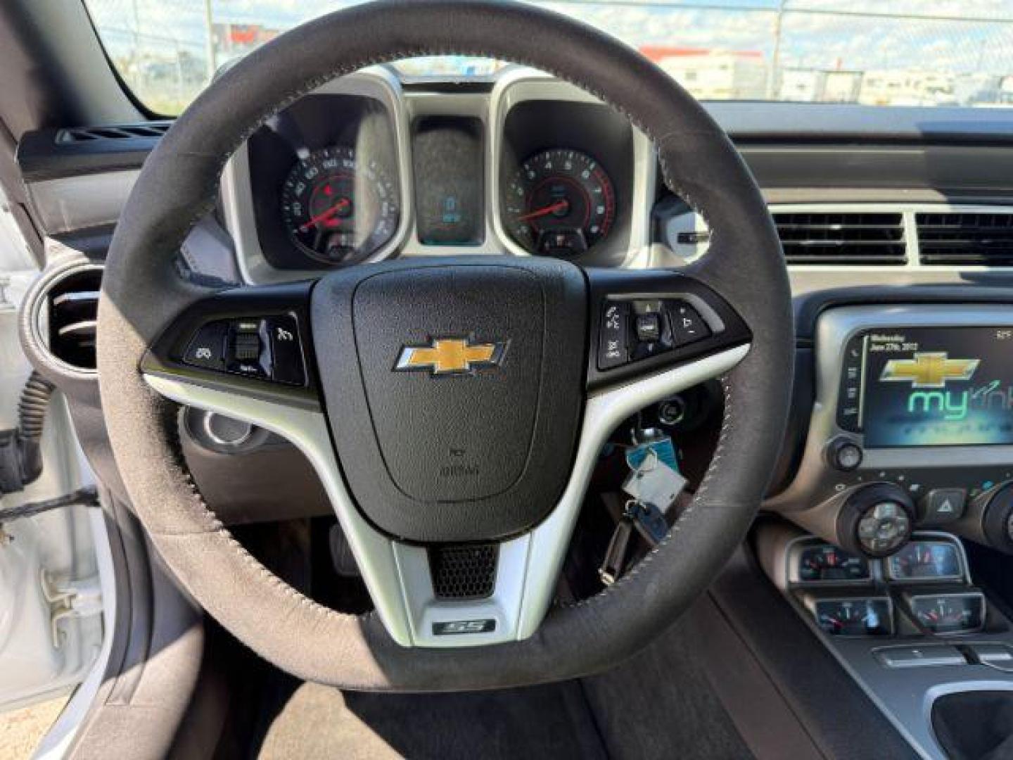 2013 Summit White /Black Leather Interior Chevrolet Camaro 2SS Coupe (2G1FT1EW2D9) with an 6.2L V8 OHV 16V engine, 6-Speed Manual transmission, located at 1235 N Woodruff Ave., Idaho Falls, 83401, (208) 523-1053, 43.507172, -112.000488 - At Timberline Auto, finding a great deal on your next vehicle is always easy! Our experienced sales staff's goal is to help find you the right vehicle at the right price! Our knowledgeable finance department has options for almost any credit score. We offer extended service contract options to prote - Photo#11