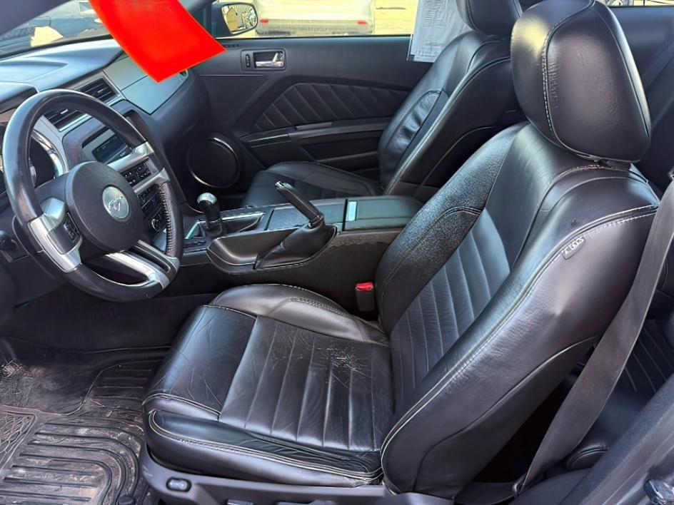 2010 GRAY /Charcoal Black Cloth Interior Ford Mustang GT Coupe (1ZVBP8CH1A5) with an 4.6L V8 SOHC 24V engine, 5-Speed Automatic transmission, located at 1235 N Woodruff Ave., Idaho Falls, 83401, (208) 523-1053, 43.507172, -112.000488 - At Timberline Auto, finding a great deal on your next vehicle is always easy! Our experienced sales staff's goal is to help find you the right vehicle at the right price! Our knowledgeable finance department has options for almost any credit score. We offer extended service contract options to prote- Photo#9