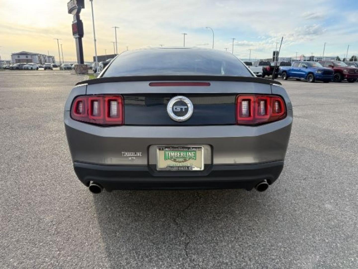2010 GRAY /Charcoal Black Cloth Interior Ford Mustang GT Coupe (1ZVBP8CH1A5) with an 4.6L V8 SOHC 24V engine, 5-Speed Automatic transmission, located at 1235 N Woodruff Ave., Idaho Falls, 83401, (208) 523-1053, 43.507172, -112.000488 - At Timberline Auto, finding a great deal on your next vehicle is always easy! Our experienced sales staff's goal is to help find you the right vehicle at the right price! Our knowledgeable finance department has options for almost any credit score. We offer extended service contract options to prote - Photo#24