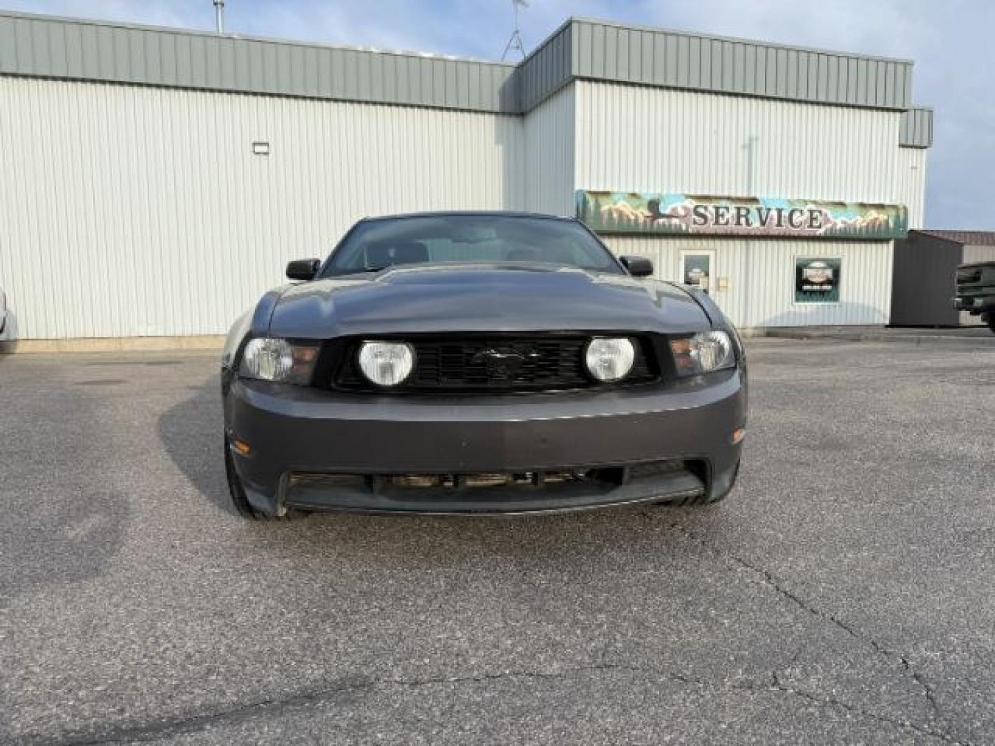 2010 GRAY /Charcoal Black Cloth Interior Ford Mustang GT Coupe (1ZVBP8CH1A5) with an 4.6L V8 SOHC 24V engine, 5-Speed Automatic transmission, located at 1235 N Woodruff Ave., Idaho Falls, 83401, (208) 523-1053, 43.507172, -112.000488 - At Timberline Auto, finding a great deal on your next vehicle is always easy! Our experienced sales staff's goal is to help find you the right vehicle at the right price! Our knowledgeable finance department has options for almost any credit score. We offer extended service contract options to prote - Photo#28