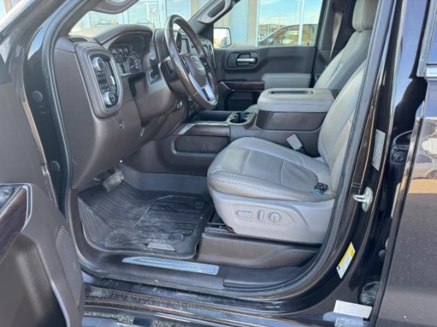 2019 BROWN /LEATHER GMC Sierra 1500 SLT Crew Cab Short Box 4WD (1GTU9DED0KZ) with an 5.3 engine, AUTOMATIC transmission, located at 1235 N Woodruff Ave., Idaho Falls, 83401, (208) 523-1053, 43.507172, -112.000488 - Photo#13