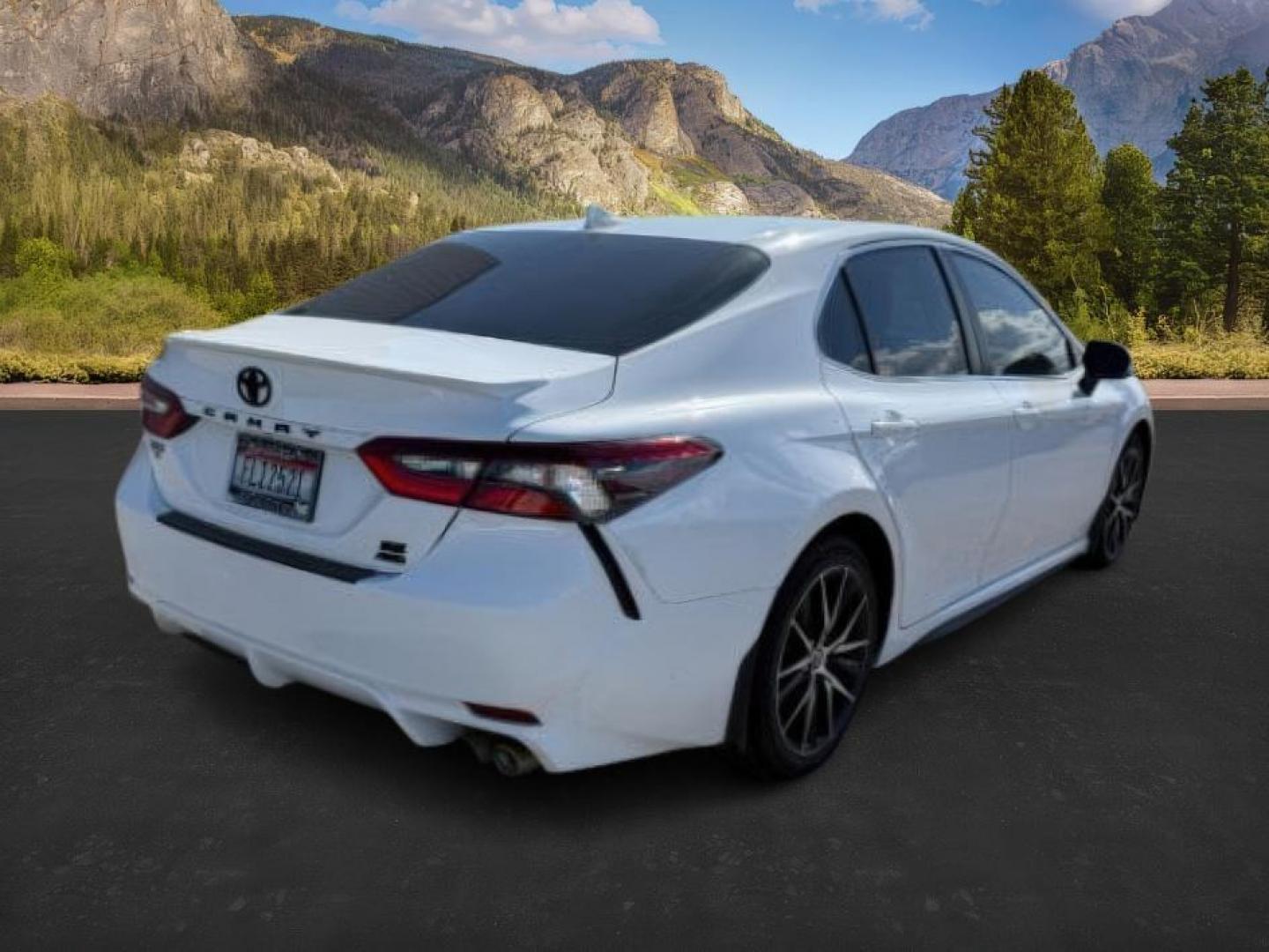 2023 WHITE /Ash Toyota Camry SE AWD (4T1G11BK8PU) with an 2.5L I-4 port/direct injection engine, AUTOMATIC transmission, located at 1235 N Woodruff Ave., Idaho Falls, 83401, (208) 523-1053, 43.507172, -112.000488 - At Timberline Auto, finding a great deal on your next vehicle is always easy! Our experienced sales staff's goal is to help find you the right vehicle at the right price! Our knowledgeable finance department has options for almost any credit score. We offer extended service contract options to prote - Photo#4