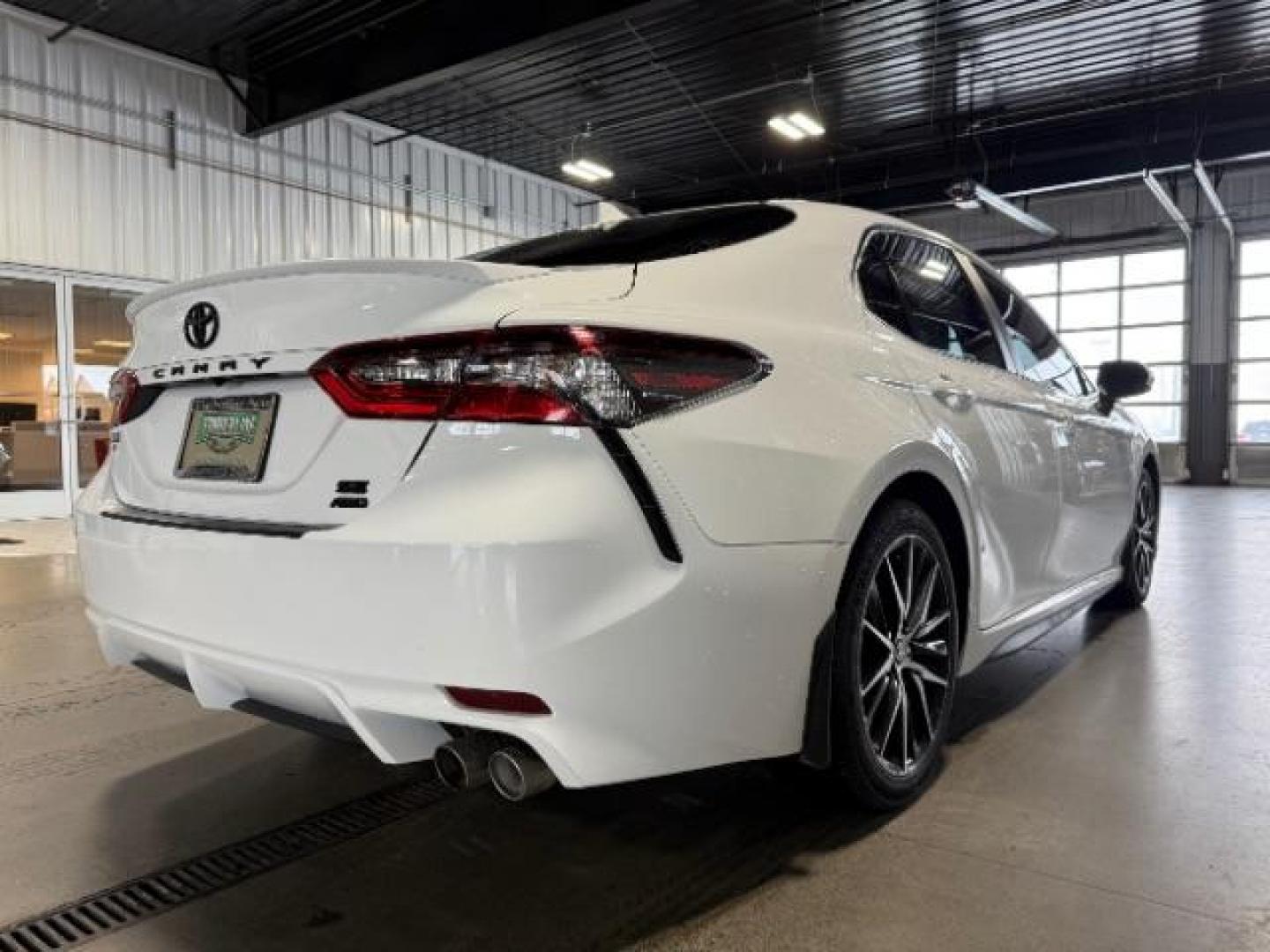2023 WHITE /Ash Toyota Camry SE AWD (4T1G11BK8PU) with an 2.5 engine, AUTOMATIC transmission, located at 1235 N Woodruff Ave., Idaho Falls, 83401, (208) 523-1053, 43.507172, -112.000488 - At Timberline Auto, finding a great deal on your next vehicle is always easy! Our experienced sales staff's goal is to help find you the right vehicle at the right price! Our knowledgeable finance department has options for almost any credit score. We offer extended service contract options to prote - Photo#4