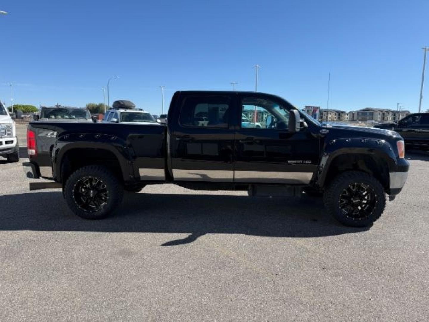 2013 Onyx Black /Ebony Leather Interior GMC Sierra 2500HD (1GT121E86DF) with an 66L V8 OHV 32V TURBO DIESEL engine, Automatic transmission, located at 1175 N Woodruff Ave, Idaho Falls, ID, 83401, 43.506901, -111.999657 - At Timberline Auto, finding a great deal on your next vehicle is always easy! Our experienced sales staff's goal is to help find you the right vehicle at the right price! Our knowledgeable finance department has options for almost any credit score. We offer extended service contract options to prote - Photo#24