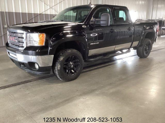 photo of 2013 GMC Sierra 2500HD SLT Crew Cab 4WD