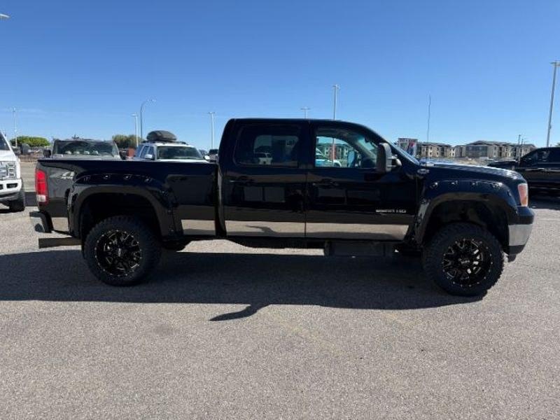 2013 Steel Gray Metallic /Ebony GMC Sierra SLT (1GT121E86DF) with an V8, 6.6L engine, 6-Speed Automatic transmission, located at 1175 N Woodruff Ave, Idaho Falls, ID, 83401, 43.506901, -111.999657 - <b>Vehicle Details</b><br>Looking for a heavy-duty pickup that blends power, comfort, and capability? This pre-owned 2013 GMC Sierra 2500 SLT with 4WD and a V8 6.6L Diesel engine is ready to tackle tough jobs and weekend adventures alike. Built for drivers who need serious towing strength and confid- Photo#7