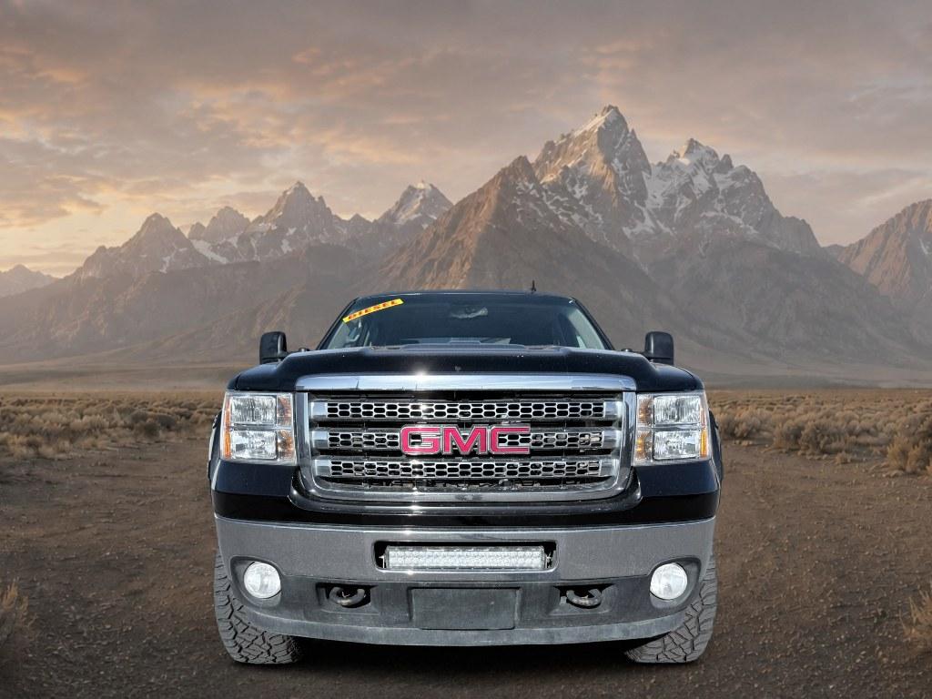 2013 Steel Gray Metallic /Ebony GMC Sierra SLT (1GT121E86DF) with an V8, 6.6L engine, 6-Speed Automatic transmission, located at 1175 N Woodruff Ave, Idaho Falls, ID, 83401, 43.506901, -111.999657 - <b>Vehicle Details</b><br>Looking for a heavy-duty pickup that blends power, comfort, and capability? This pre-owned 2013 GMC Sierra 2500 SLT with 4WD and a V8 6.6L Diesel engine is ready to tackle tough jobs and weekend adventures alike. Built for drivers who need serious towing strength and confid- Photo#6