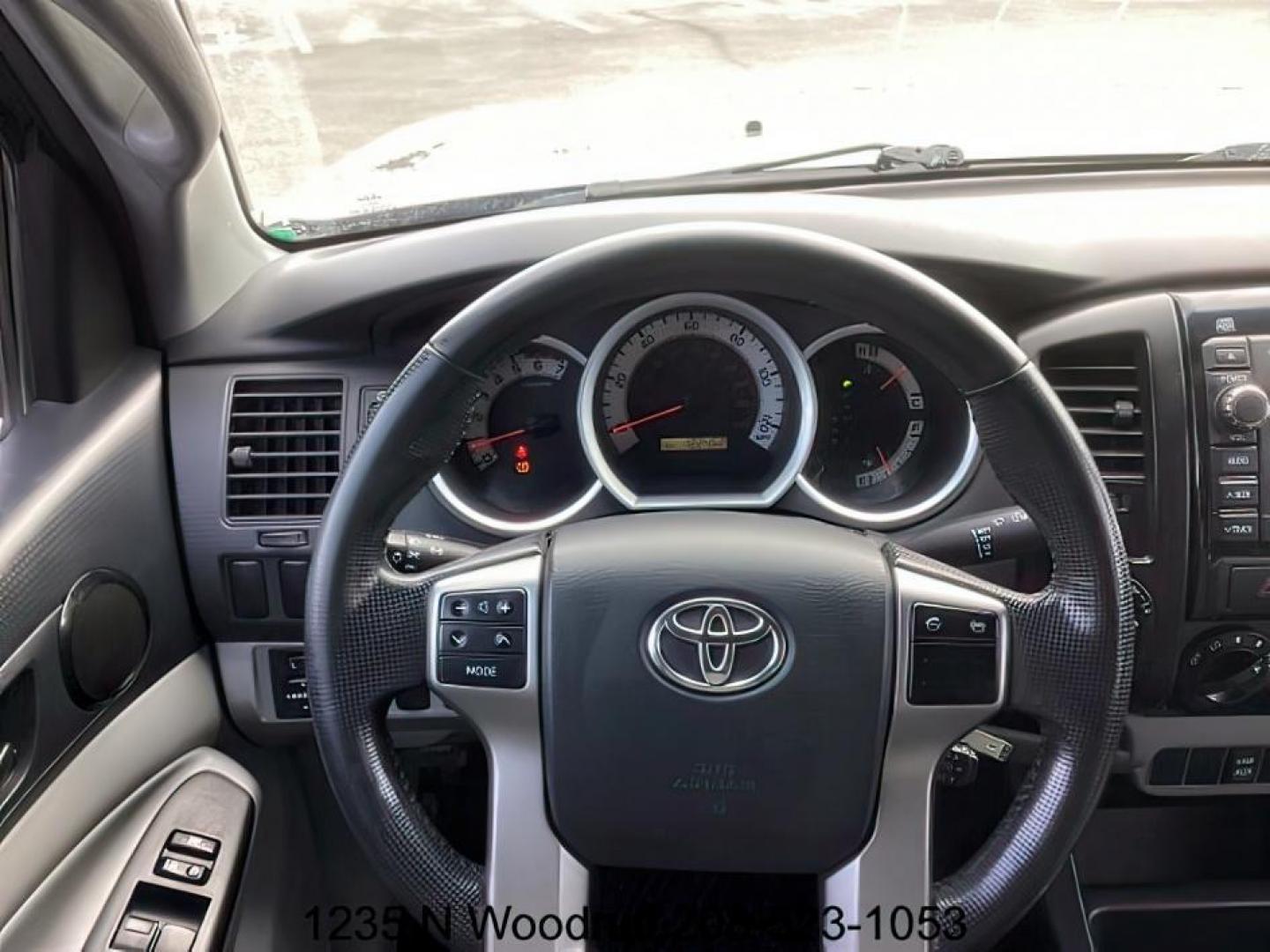 2013 GRAY /Graphite Cloth Interior Toyota Tacoma Double Cab V6 Auto 4WD (5TFLU4EN6DX) with an 4.0L V6 DOHC 24V engine, 5-Speed Automatic transmission, located at 1235 N Woodruff Ave., Idaho Falls, 83401, (208) 523-1053, 43.507172, -112.000488 - At Timberline Auto, finding a great deal on your next vehicle is always easy! Our experienced sales staff's goal is to help find you the right vehicle at the right price! Our knowledgeable finance department has options for almost any credit score. We offer extended service contract options to prote - Photo#11