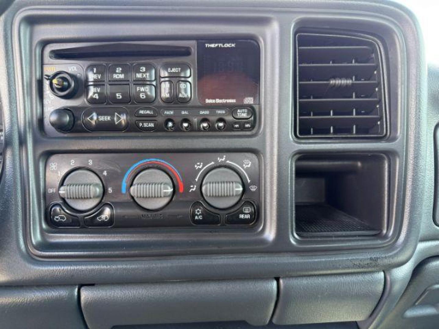 2001 GRAY /Graphite Cloth Chevrolet Silverado 2500HD LS Crew Cab Long Bed 4WD (1GCHK23131F) with an 6.6L V8 OHV 32V TURBO DIESEL engine, 5-Speed Automatic transmission, located at 1235 N Woodruff Ave., Idaho Falls, 83401, (208) 523-1053, 43.507172, -112.000488 - At Timberline Auto, finding a great deal on your next vehicle is always easy! Our experienced sales staff's goal is to help find you the right vehicle at the right price! Our knowledgeable finance department has options for almost any credit score. We offer extended service contract options to prote - Photo#12