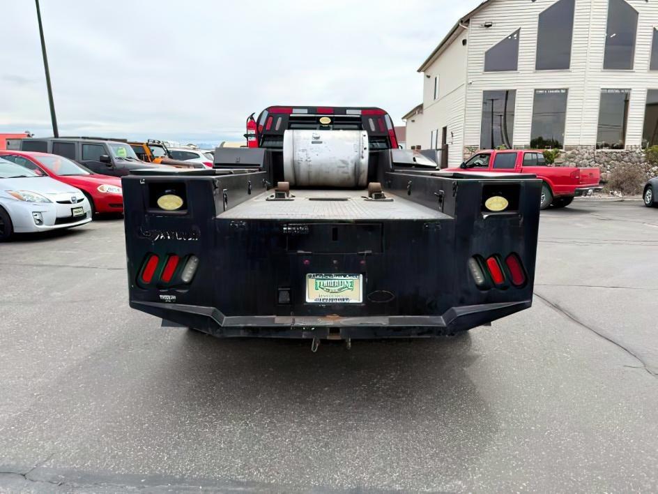 2015 WHITE /CLOTH Ford F-550 Crew Cab DRW 4WD (1FD0W5HT7FE) with an 6.7L V8 OHV 16V DIESEL engine, AUTOMATIC transmission, located at 1235 N Woodruff Ave., Idaho Falls, 83401, (208) 523-1053, 43.507172, -112.000488 - This 2015 Ford F-550 Super Duty is a commercial-grade heavy-duty truck built for demanding work, fleet use, and professional job site performance. Designed on Ford's proven Super Duty platform, it delivers the strength and durability needed for towing, equipment transport, and service applications.- Photo#3