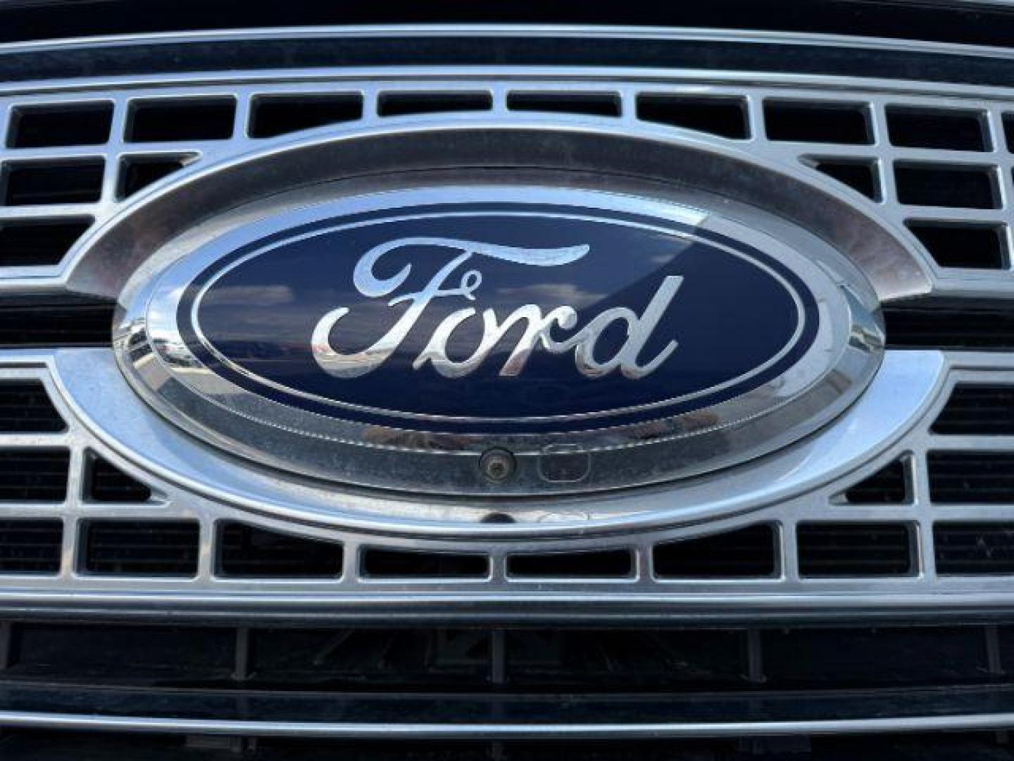 2017 BLACK /LEATHER Ford F-350 SD Platinum (1FT8W3DT7HE) with an 6.7 engine, AUTOMATIC transmission, located at 1235 N Woodruff Ave., Idaho Falls, 83401, (208) 523-1053, 43.507172, -112.000488 - Photo#10