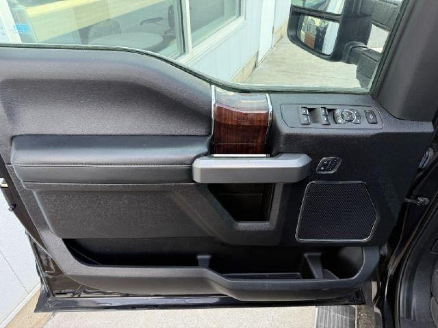 2017 BLACK /LEATHER Ford F-350 SD Platinum (1FT8W3DT7HE) with an 6.7 engine, AUTOMATIC transmission, located at 1235 N Woodruff Ave., Idaho Falls, 83401, (208) 523-1053, 43.507172, -112.000488 - Photo#18