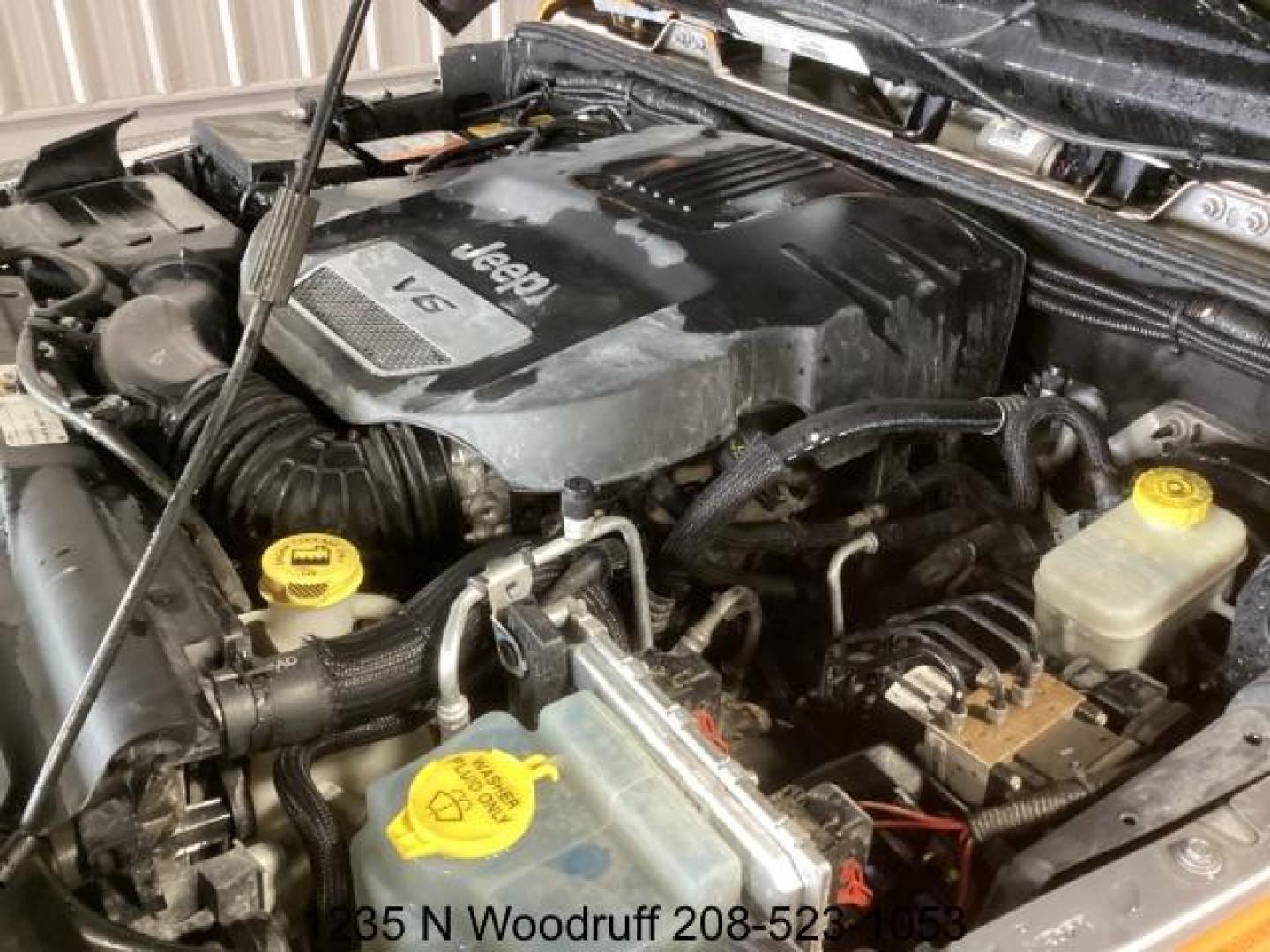2014 ORANGE /Black Jeep Wrangler Sport 4WD (1C4AJWAG5EL) with an 3.6L V6 DOHC 24V FFV engine, 5-Speed Automatic transmission, located at 1235 N Woodruff Ave., Idaho Falls, 83401, (208) 523-1053, 43.507172, -112.000488 - At Timberline Auto, finding a great deal on your next vehicle is always easy! Our experienced sales staff's goal is to help find you the right vehicle at the right price! Our knowledgeable finance department has options for almost any credit score. We offer extended service contract options to prote - Photo#8