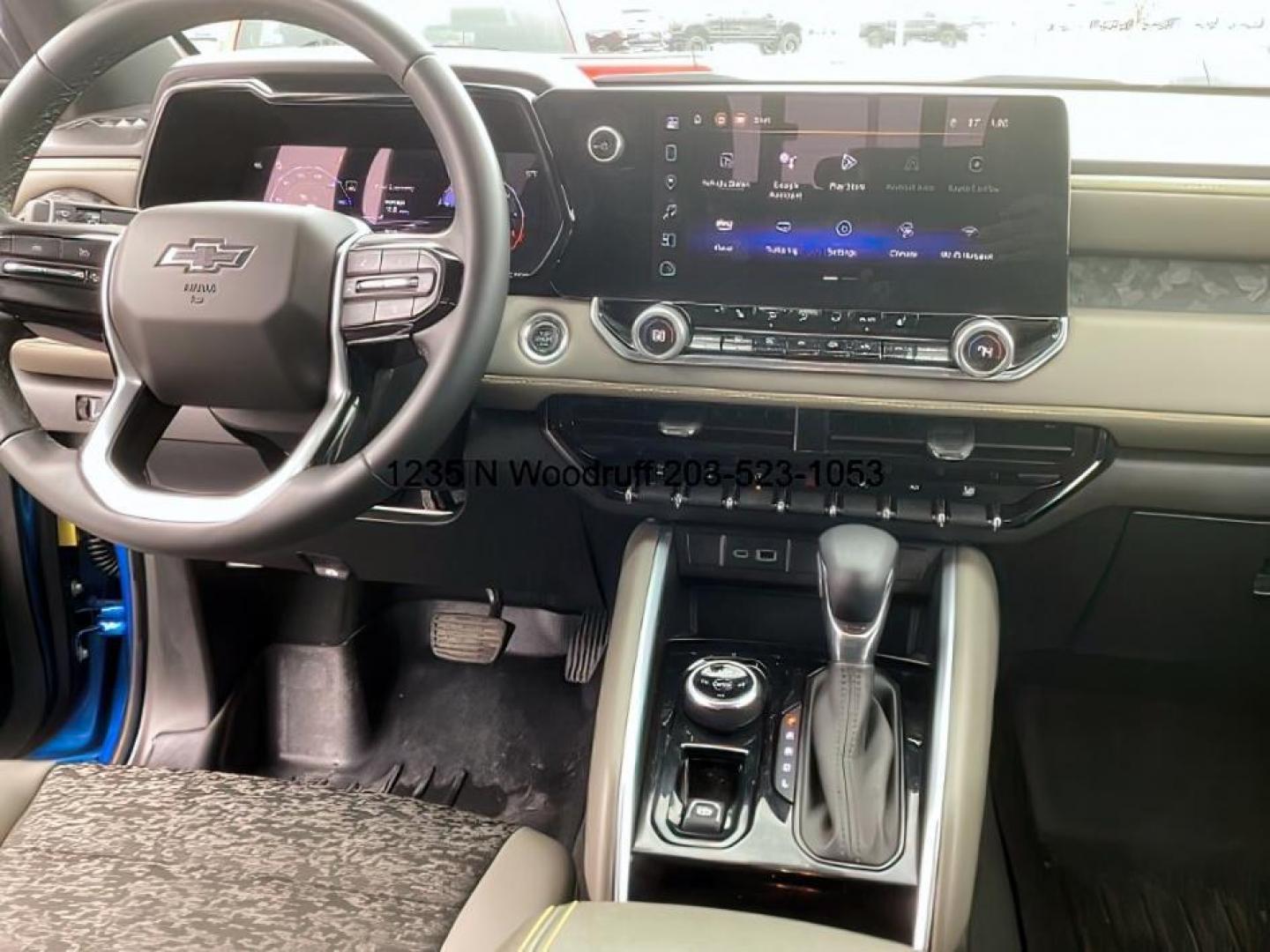 2024 Glacier Blue Metallic /Jet Black/Artem Chevrolet Colorado ZR2 Crew Cab 4WD (1GCPTFEK0R1) with an 2.7L L4 DOHC 16V TURBO engine, 6-Speed Automatic transmission, located at 1235 N Woodruff Ave., Idaho Falls, 83401, (208) 523-1053, 43.507172, -112.000488 - At Timberline Auto, finding a great deal on your next vehicle is always easy! Our experienced sales staff's goal is to help find you the right vehicle at the right price! Our knowledgeable finance department has options for almost any credit score. We offer extended service contract options to prote - Photo#18