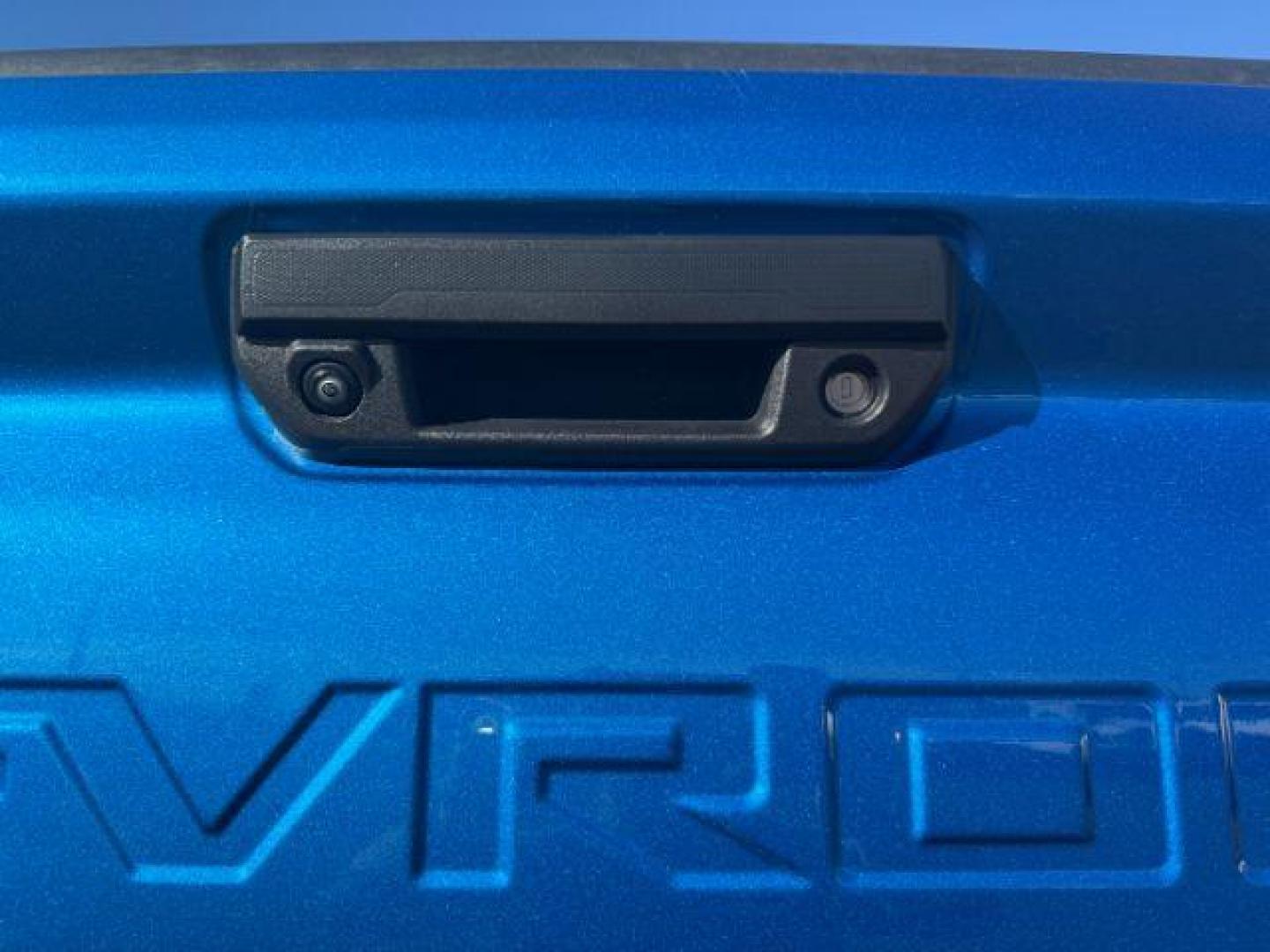 2024 Glacier Blue Metallic /Jet Black/Artem Chevrolet Colorado (1GCPTFEK0R1) with an 27L L4 DOHC 16V TURBO engine, Automatic transmission, located at 1175 N Woodruff Ave, Idaho Falls, ID, 83401, 43.506901, -111.999657 - At Timberline Auto, finding a great deal on your next vehicle is always easy! Our experienced sales staff's goal is to help find you the right vehicle at the right price! Our knowledgeable finance department has options for almost any credit score. We offer extended service contract options to prote - Photo#23