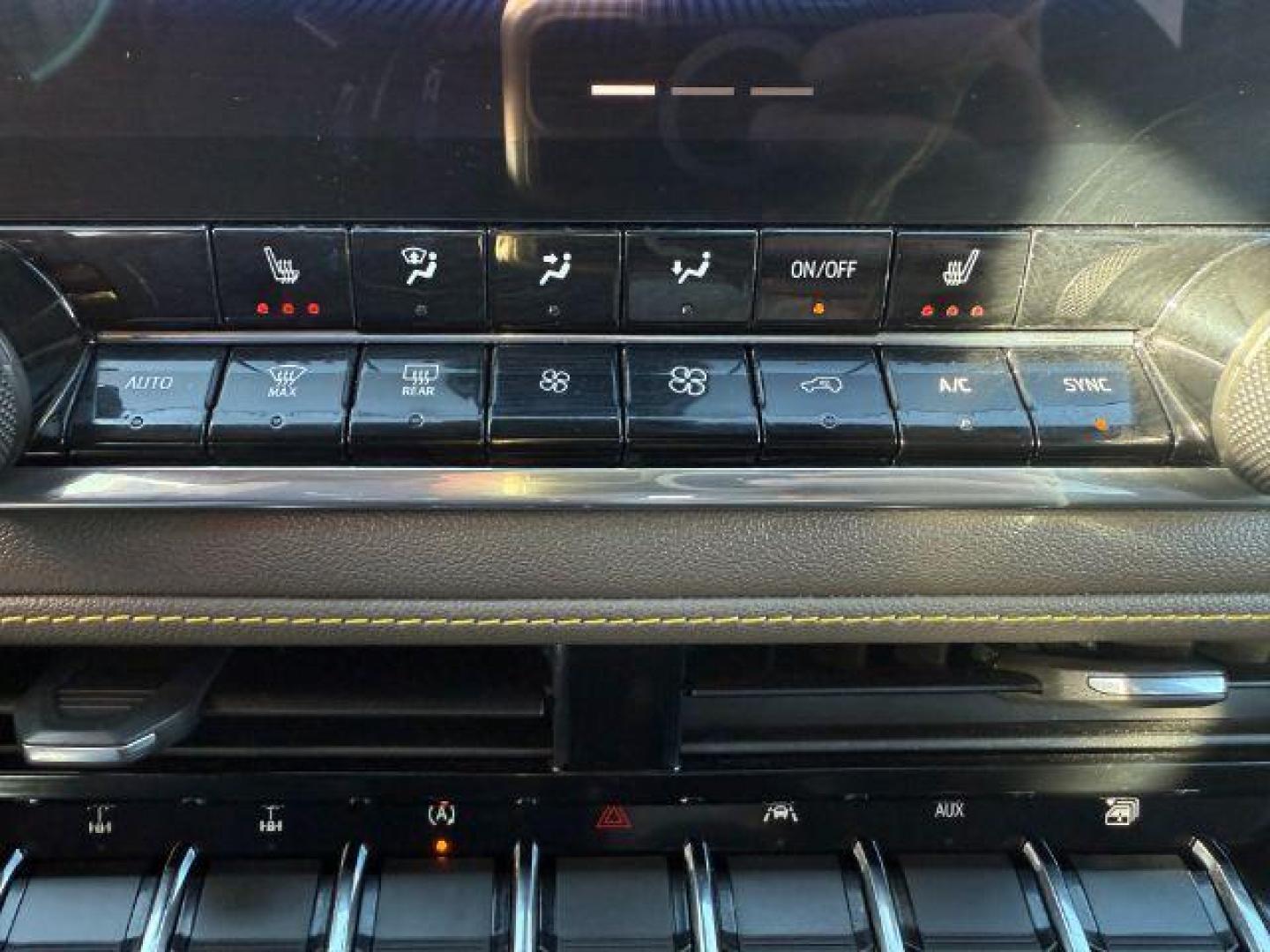 2024 Glacier Blue Metallic /Jet Black/Artem Chevrolet Colorado (1GCPTFEK0R1) with an 27L L4 DOHC 16V TURBO engine, Automatic transmission, located at 1175 N Woodruff Ave, Idaho Falls, ID, 83401, 43.506901, -111.999657 - At Timberline Auto, finding a great deal on your next vehicle is always easy! Our experienced sales staff's goal is to help find you the right vehicle at the right price! Our knowledgeable finance department has options for almost any credit score. We offer extended service contract options to prote - Photo#36