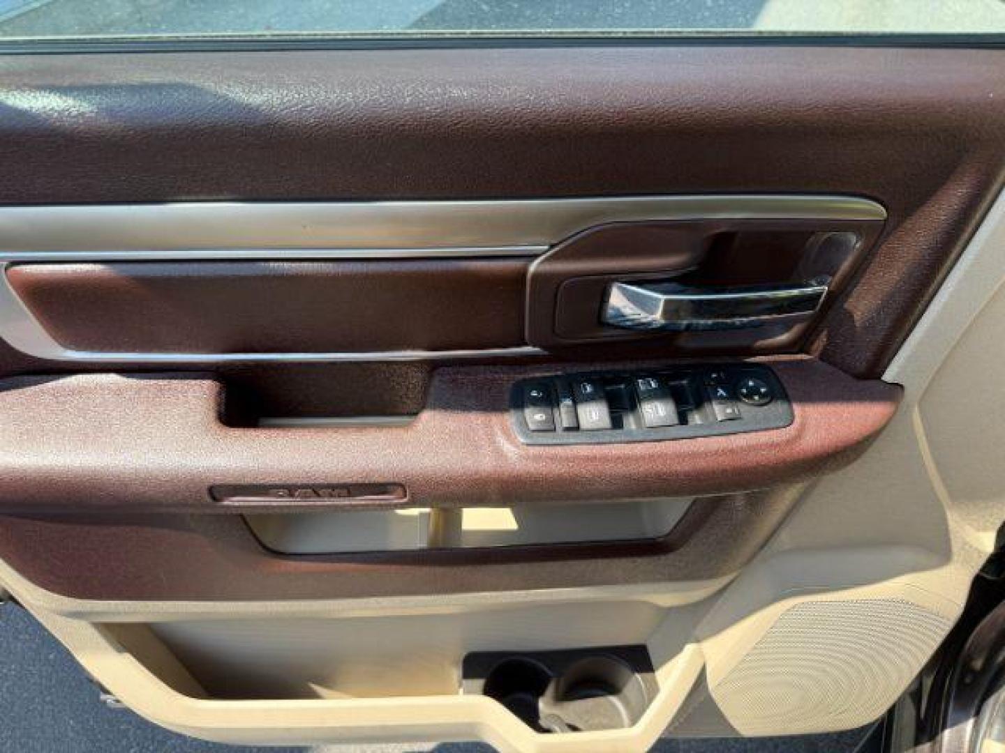 2016 GRAY /Black/Diesel Gray (Fleet), premium cloth RAM 1500 SLT Crew Cab LWB 4WD (1C6RR7TT3GS) with an 5.7L V8 OHV 16V engine, 8-Speed Automatic transmission, located at 1235 N Woodruff Ave., Idaho Falls, 83401, (208) 523-1053, 43.507172, -112.000488 - Photo#17