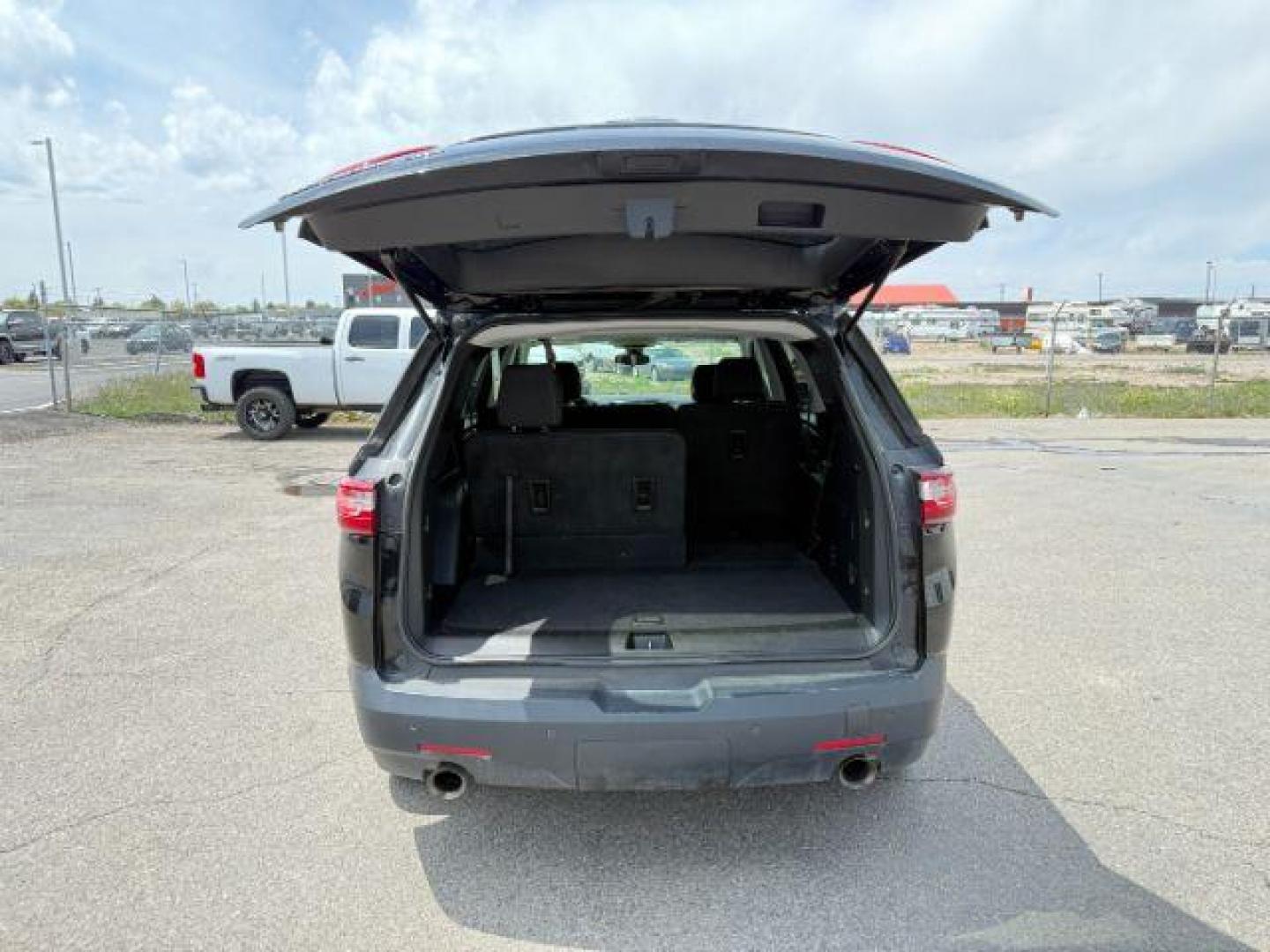 2021 BLACK Chevrolet Traverse LS FL AWD (1GNEVLKWXMJ) with an 3.6L V6 DOHC 24V engine, 9-Speed Automatic transmission, located at 1235 N Woodruff Ave., Idaho Falls, 83401, (208) 523-1053, 43.507172, -112.000488 - Photo#5