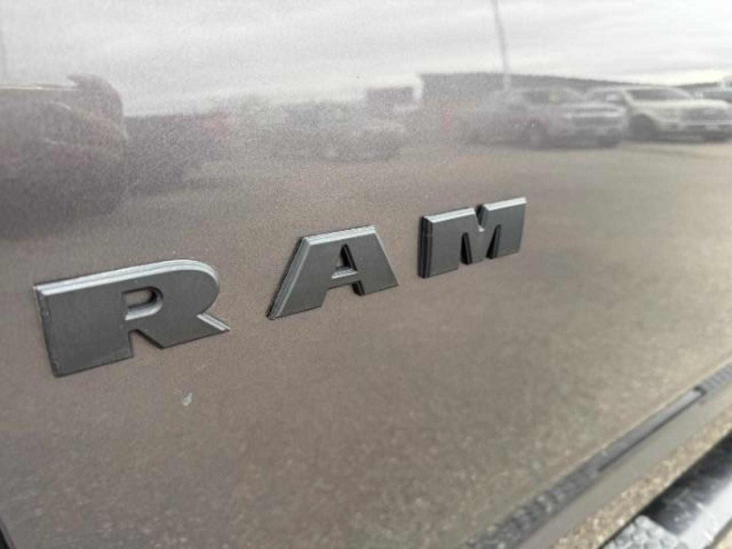 2015 BLACK /CLOTH RAM 1500 Sport Crew Cab SWB 4WD (1C6RR7MT5FS) with an 5.7L V8 OHV 16V engine, 8-Speed Automatic transmission, located at 1235 N Woodruff Ave., Idaho Falls, 83401, (208) 523-1053, 43.507172, -112.000488 - Photo#8