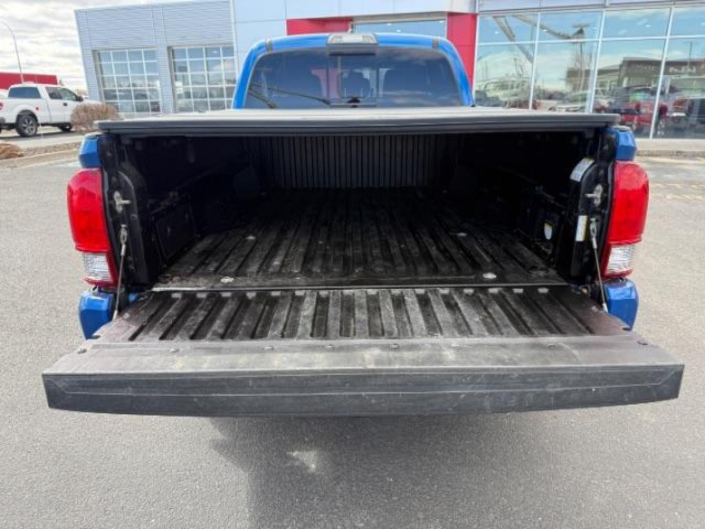 2017 BLUE /CLOTH Toyota Tacoma SR5 Double Cab Super Long Bed V6 6AT 4WD (5TFDZ5BN5HX) with an 3.5L V6 DOHC 24V engine, 6-Speed Automatic transmission, located at 1235 N Woodruff Ave., Idaho Falls, 83401, (208) 523-1053, 43.507172, -112.000488 - At Timberline Auto, finding a great deal on your next vehicle is always easy! Our experienced sales staff's goal is to help find you the right vehicle at the right price! Our knowledgeable finance department has options for almost any credit score. We offer extended service contract options to prote - Photo#11