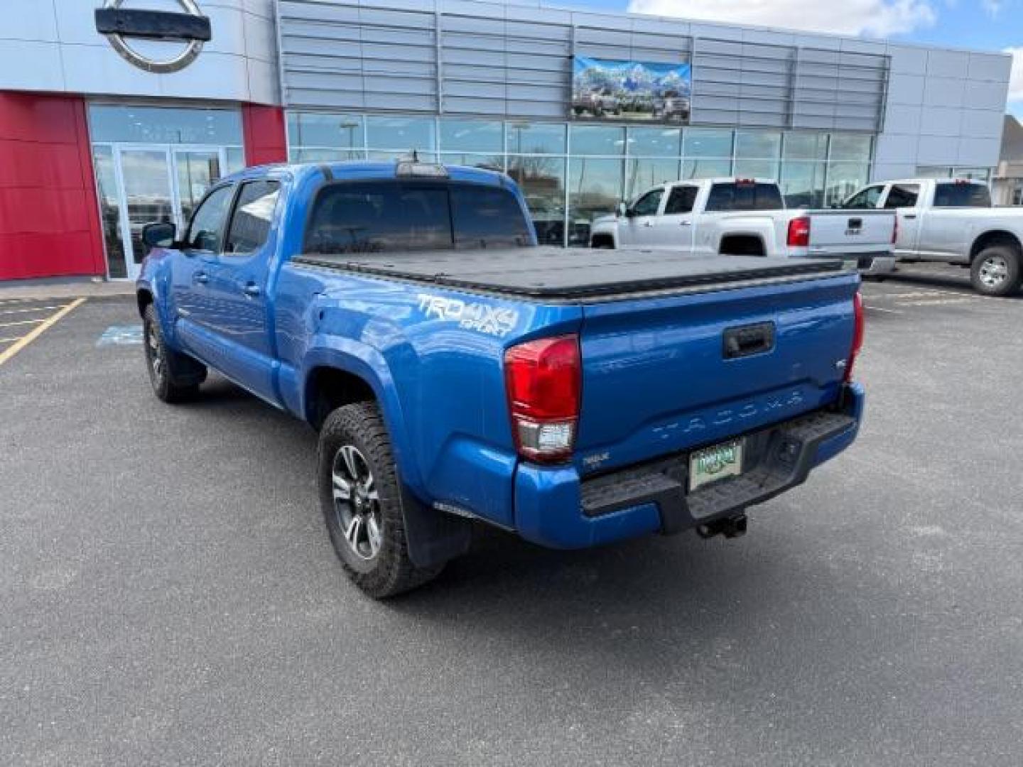 2017 BLUE /CLOTH Toyota Tacoma SR5 Double Cab Super Long Bed V6 6AT 4WD (5TFDZ5BN5HX) with an 3.5L V6 DOHC 24V engine, 6-Speed Automatic transmission, located at 1235 N Woodruff Ave., Idaho Falls, 83401, (208) 523-1053, 43.507172, -112.000488 - At Timberline Auto, finding a great deal on your next vehicle is always easy! Our experienced sales staff's goal is to help find you the right vehicle at the right price! Our knowledgeable finance department has options for almost any credit score. We offer extended service contract options to prote - Photo#2