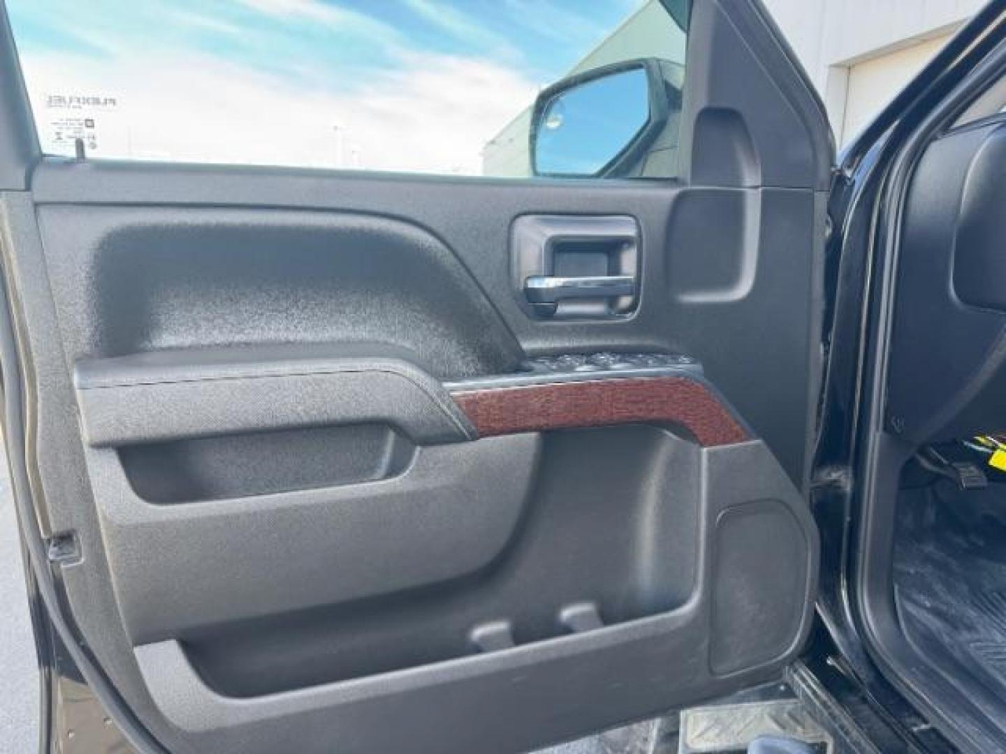 2014 BLACK /Jet Black GMC Sierra 1500 SLE Crew Cab 4WD (3GTU2UEC8EG) with an 5.3L V8 OHV 16V engine, 6-Speed Automatic transmission, located at 1235 N Woodruff Ave., Idaho Falls, 83401, (208) 523-1053, 43.507172, -112.000488 - Photo#10