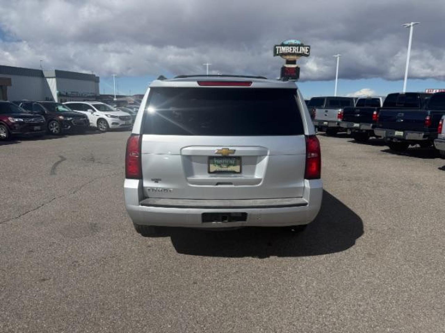 2015 SILVER /LEATHER Chevrolet Tahoe LT 4WD (1GNSKBKCXFR) with an 5.3L V8 OHV 16V engine, 6-Speed Automatic transmission, located at 1235 N Woodruff Ave., Idaho Falls, 83401, (208) 523-1053, 43.507172, -112.000488 - Photo#3