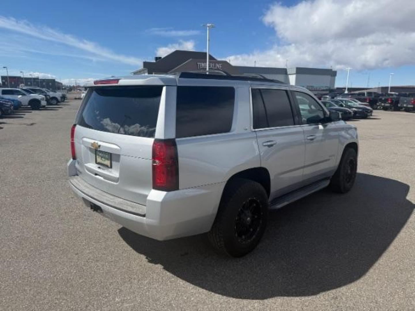 2015 SILVER /LEATHER Chevrolet Tahoe LT 4WD (1GNSKBKCXFR) with an 5.3L V8 OHV 16V engine, 6-Speed Automatic transmission, located at 1235 N Woodruff Ave., Idaho Falls, 83401, (208) 523-1053, 43.507172, -112.000488 - Photo#4