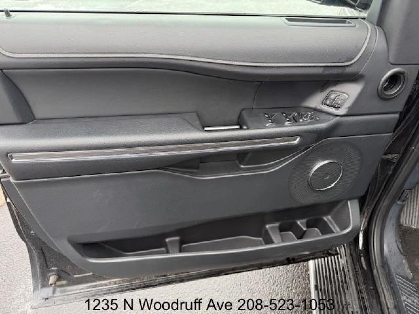 2022 Agate Black Metallic /Black Onyx Ford Expedition MAX XLT 4WD (1FMJK1JT0NE) with an 3.5L V6 DOHC 24V FFV engine, 6-Speed Automatic transmission, located at 1235 N Woodruff Ave., Idaho Falls, 83401, (208) 523-1053, 43.507172, -112.000488 - Photo#11