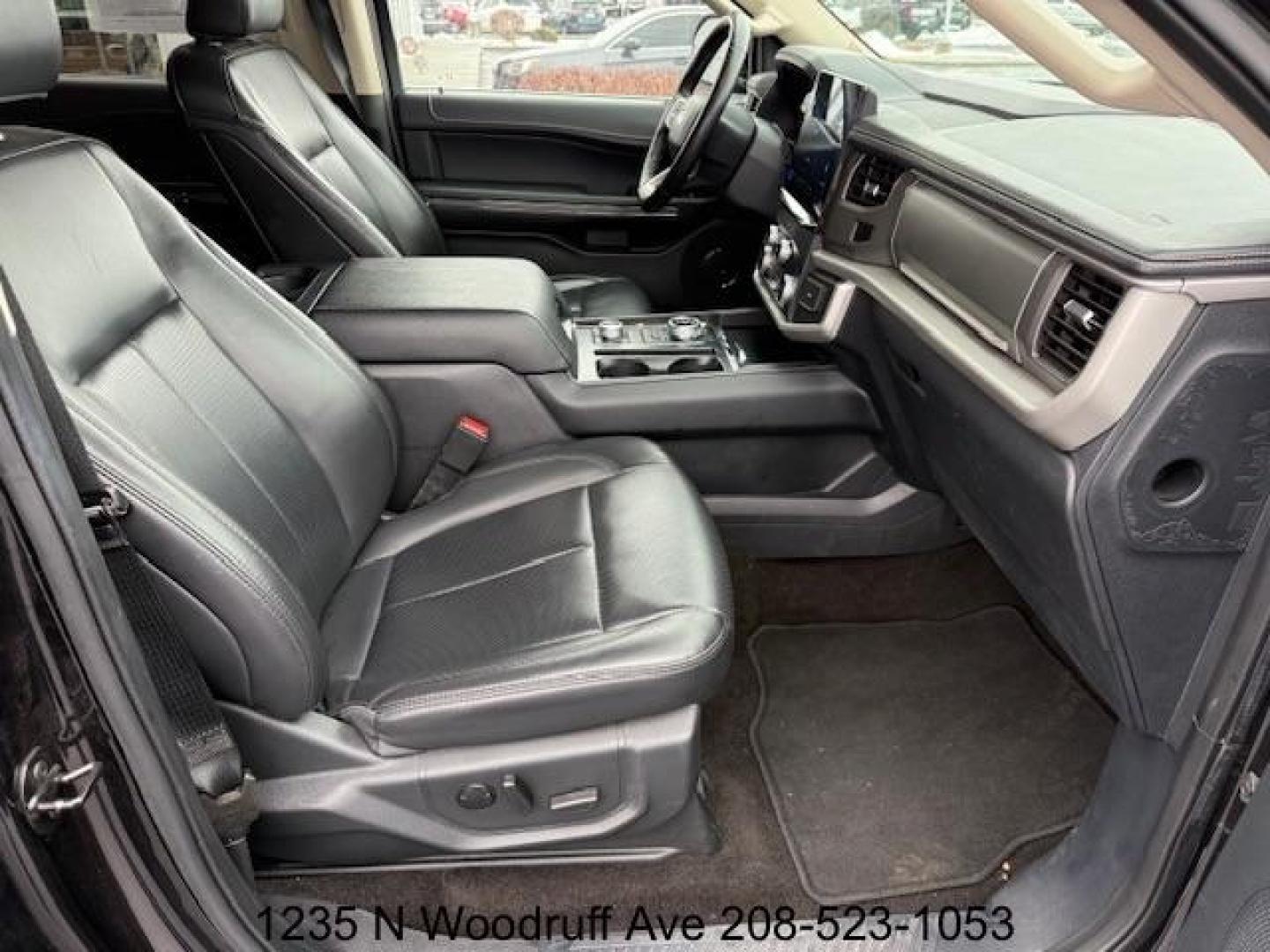 2022 Agate Black Metallic /Black Onyx Ford Expedition MAX XLT 4WD (1FMJK1JT0NE) with an 3.5L V6 DOHC 24V FFV engine, 6-Speed Automatic transmission, located at 1235 N Woodruff Ave., Idaho Falls, 83401, (208) 523-1053, 43.507172, -112.000488 - Photo#12