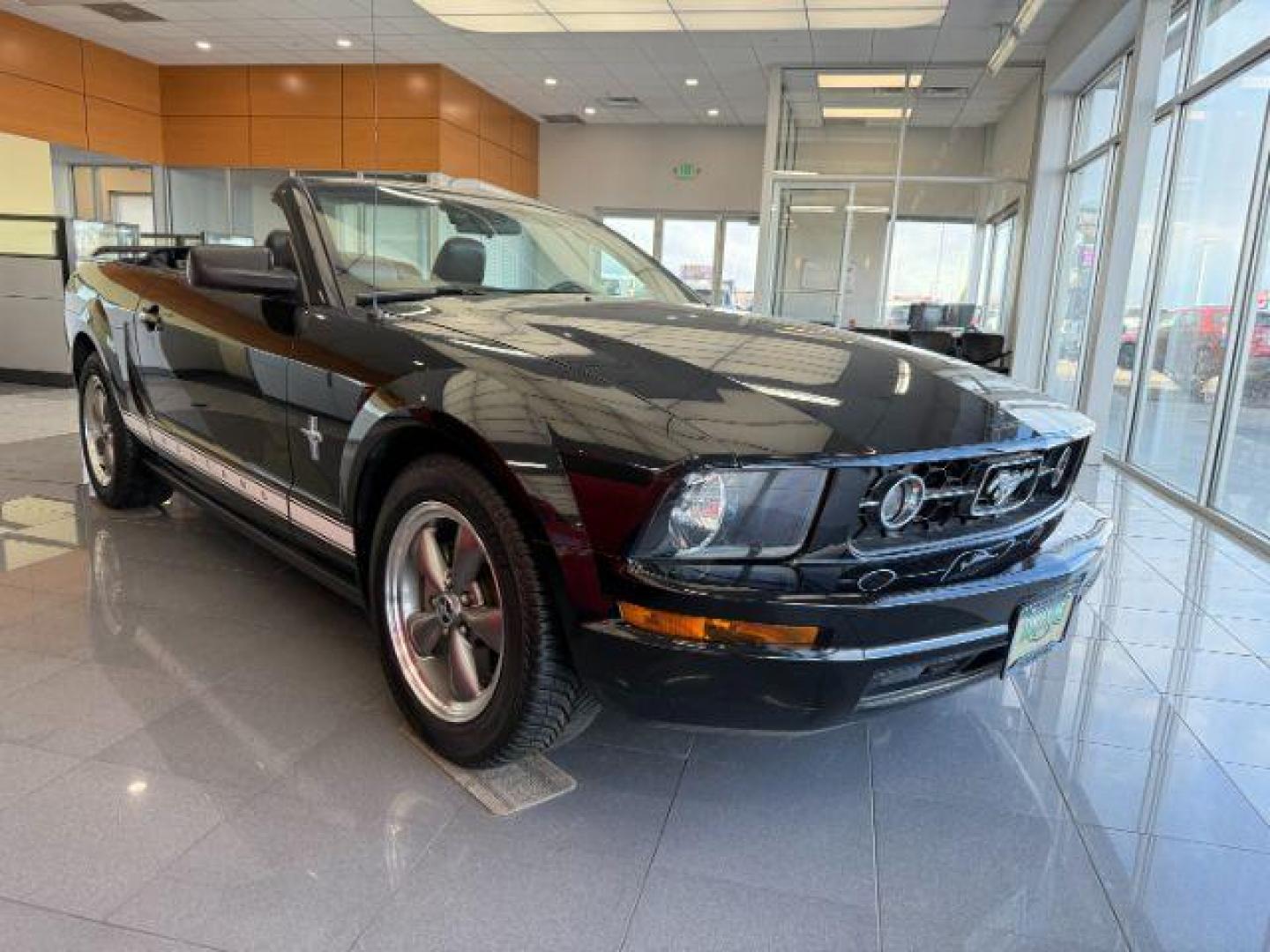2006 BLACK /CLOTH Ford Mustang V6 Standard Convertible (1ZVFT84NX65) with an V6 engine, AUTOMATIC transmission, located at 1235 N Woodruff Ave., Idaho Falls, 83401, (208) 523-1053, 43.507172, -112.000488 - At Timberline Auto, finding a great deal on your next vehicle is always easy! Our experienced sales staff's goal is to help find you the right vehicle at the right price! Our knowledgeable finance department has options for almost any credit score. We offer extended service contract options to prote - Photo#5