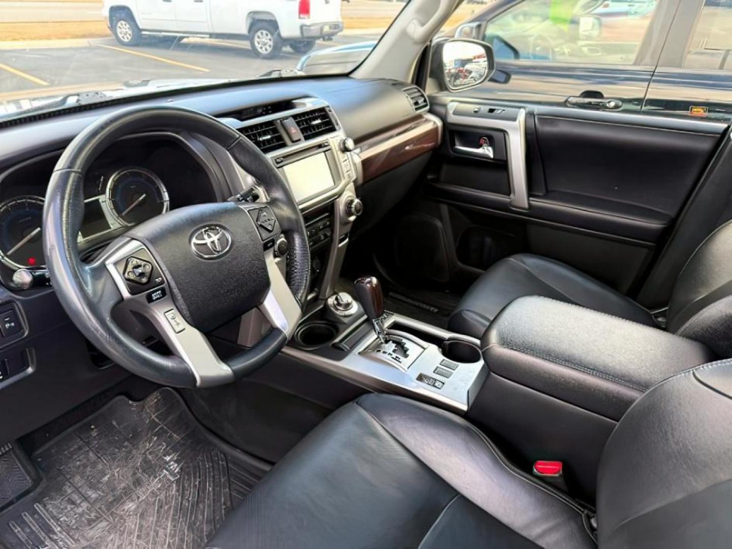 2018 Midnight Black Metallic /LEATHER Toyota 4Runner Limited 4WD V6 (JTEBU5JR3J5) with an 4.0L V6 DOHC 24V engine, AUTOMATIC transmission, located at 1235 N Woodruff Ave., Idaho Falls, 83401, (208) 523-1053, 43.507172, -112.000488 - Photo#8