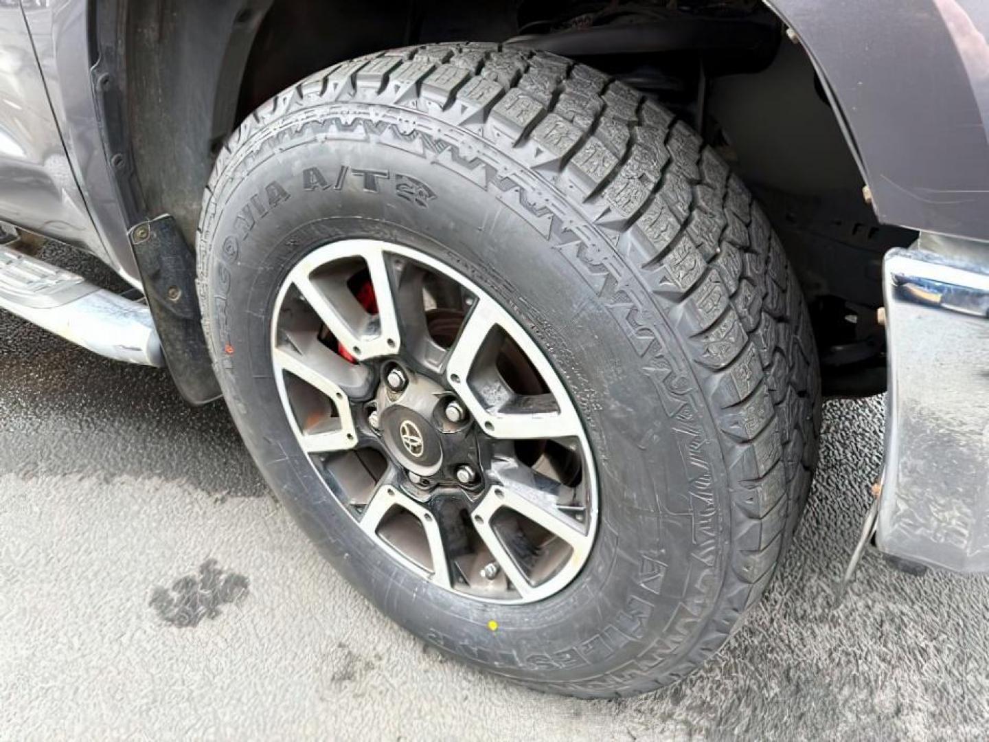 2017 Magnetic Gray Metallic /Black, cloth Toyota Tundra SR5 5.7L V8 CrewMax 4WD (5TFDY5F12HX) with an 5.7L V8 DOHC 32V engine, 6-Speed Automatic transmission, located at 1235 N Woodruff Ave., Idaho Falls, 83401, (208) 523-1053, 43.507172, -112.000488 - At Timberline Auto, finding a great deal on your next vehicle is always easy! Our experienced sales staff's goal is to help find you the right vehicle at the right price! Our knowledgeable finance department has options for almost any credit score. We offer extended service contract options to prote - Photo#12