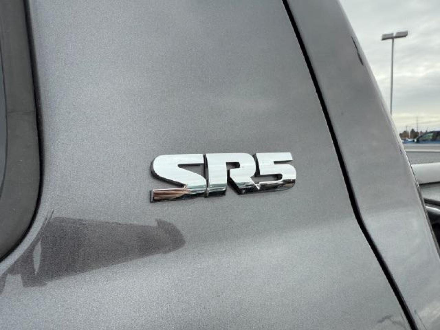 2017 Magnetic Gray Metallic /Black, cloth Toyota Tundra SR5 5.7L V8 CrewMax 4WD (5TFDY5F12HX) with an 5.7L V8 DOHC 32V engine, 6-Speed Automatic transmission, located at 1235 N Woodruff Ave., Idaho Falls, 83401, (208) 523-1053, 43.507172, -112.000488 - At Timberline Auto, finding a great deal on your next vehicle is always easy! Our experienced sales staff's goal is to help find you the right vehicle at the right price! Our knowledgeable finance department has options for almost any credit score. We offer extended service contract options to prote - Photo#10