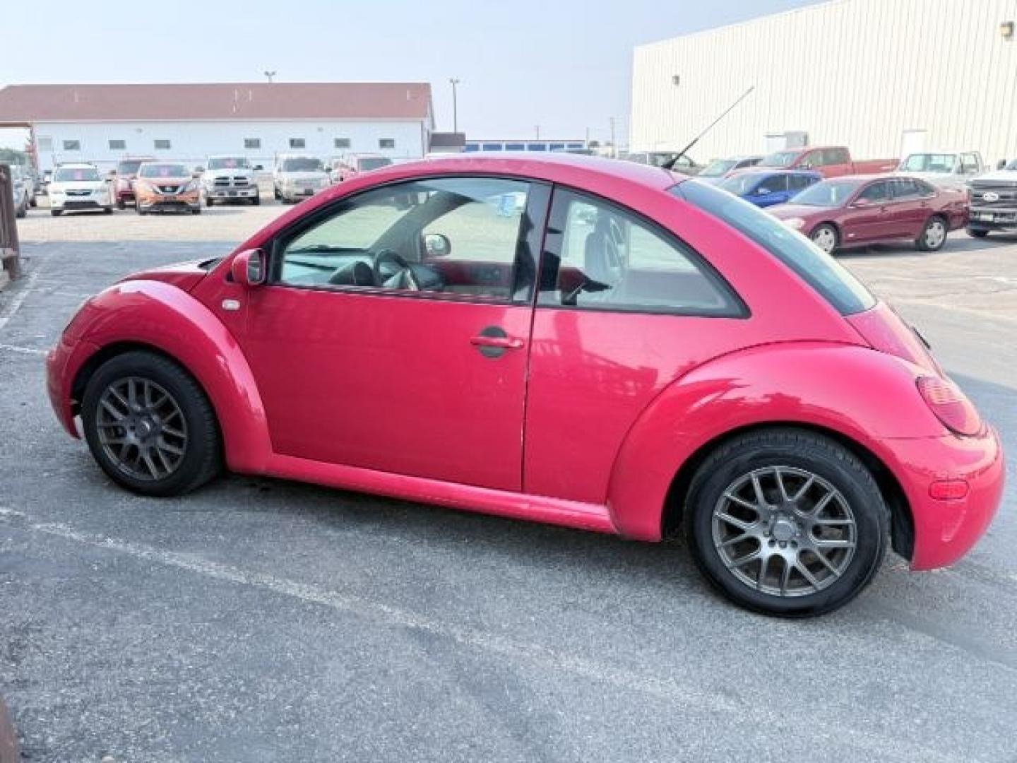 2002 Red /Black Volkswagen New Beetle (3VWBK21C32M) with an 2L I-4 regular unleaded engine, located at 1175 N Woodruff Ave, Idaho Falls, ID, 83401, 43.506901, -111.999657 - At Timberline Auto, finding a great deal on your next vehicle is always easy! Our experienced sales staff goal is to help find you the right vehicle at the right price! Our knowledgeable finance department has options for almost any credit score. We offer extended service contract options to prot- Photo#1