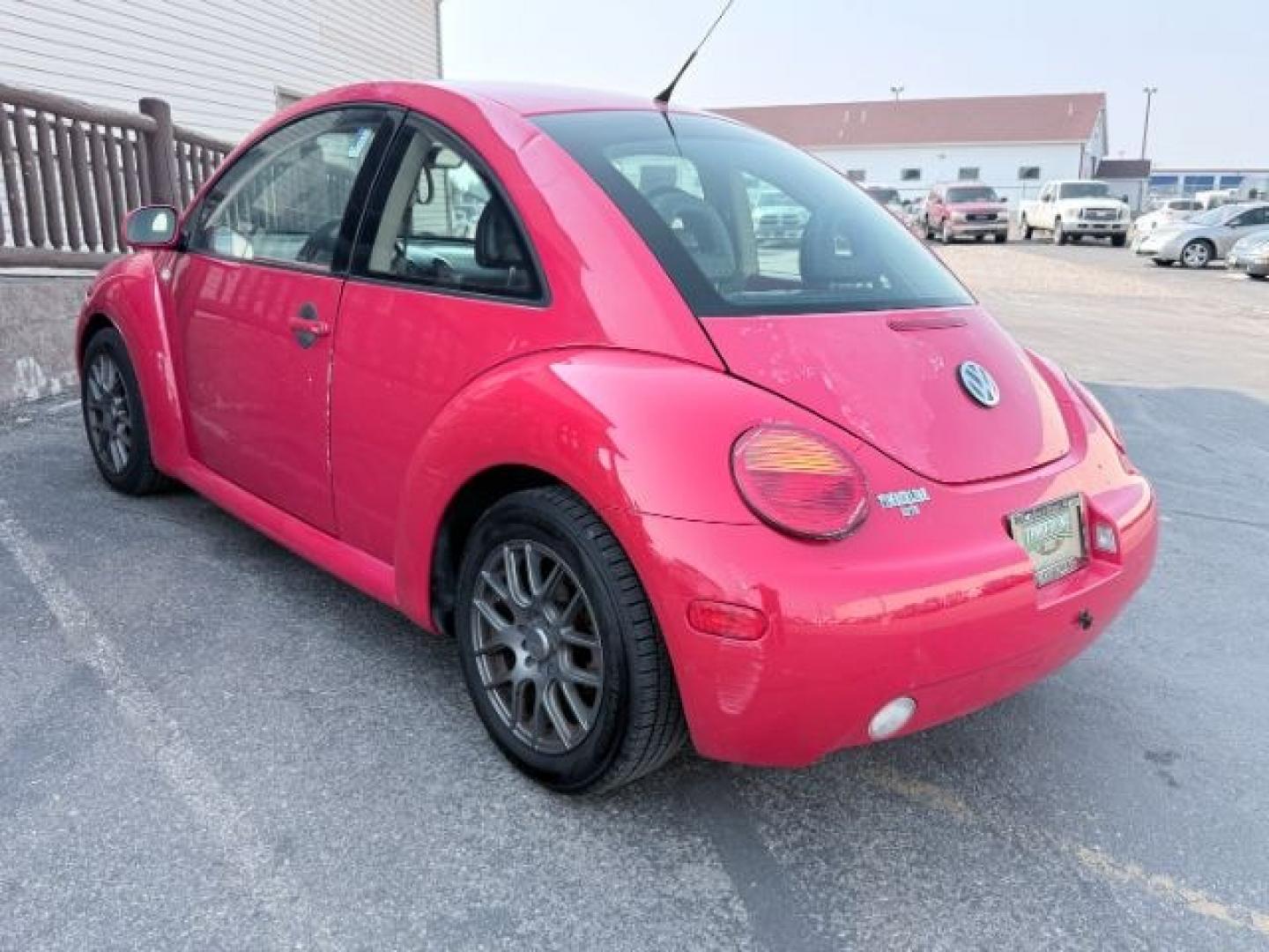 2002 Red /Black Volkswagen New Beetle (3VWBK21C32M) with an 2L I-4 regular unleaded engine, located at 1175 N Woodruff Ave, Idaho Falls, ID, 83401, 43.506901, -111.999657 - At Timberline Auto, finding a great deal on your next vehicle is always easy! Our experienced sales staff goal is to help find you the right vehicle at the right price! Our knowledgeable finance department has options for almost any credit score. We offer extended service contract options to prot- Photo#2