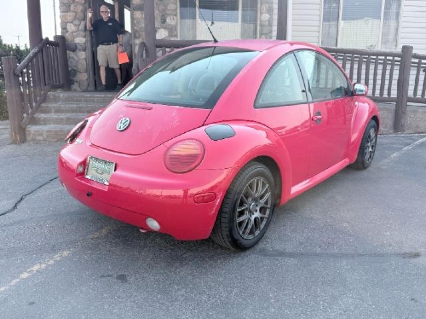 2002 Red /Black Volkswagen New Beetle (3VWBK21C32M) with an 2L I-4 regular unleaded engine, located at 1175 N Woodruff Ave, Idaho Falls, ID, 83401, 43.506901, -111.999657 - At Timberline Auto, finding a great deal on your next vehicle is always easy! Our experienced sales staff goal is to help find you the right vehicle at the right price! Our knowledgeable finance department has options for almost any credit score. We offer extended service contract options to prot- Photo#4