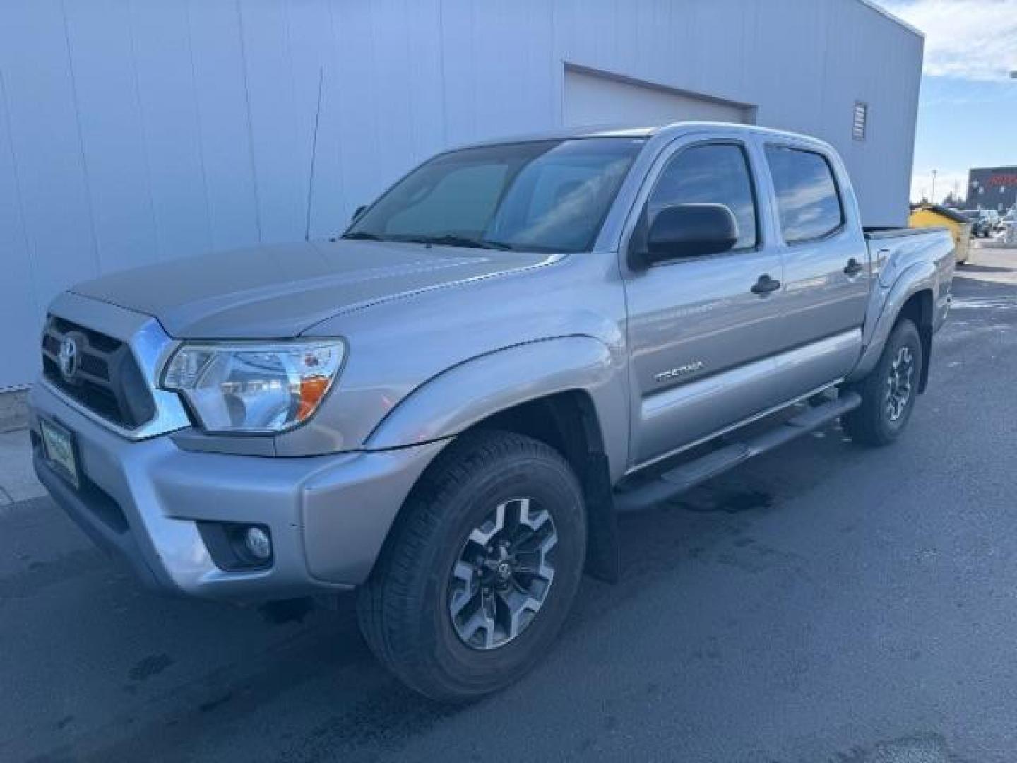 2014 SILVER /CLOTH TOYOTA TACOMA BASE (3TMLU4EN4EM) with an 3.5 engine, AUTOMATIC transmission, located at 1235 N Woodruff Ave., Idaho Falls, 83401, (208) 523-1053, 43.507172, -112.000488 - Photo#0